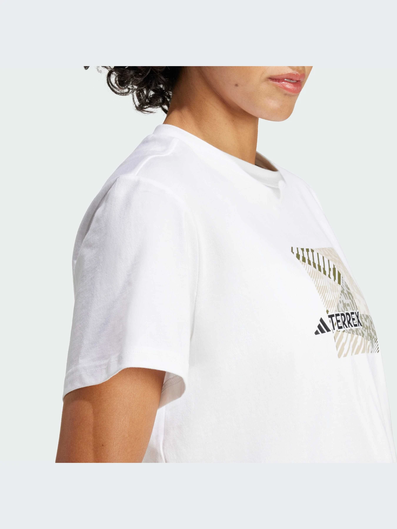 Футболки и поло Adidas модель IW2714-KZ Футболки и поло Adidas модель IW2714-KZ Фото