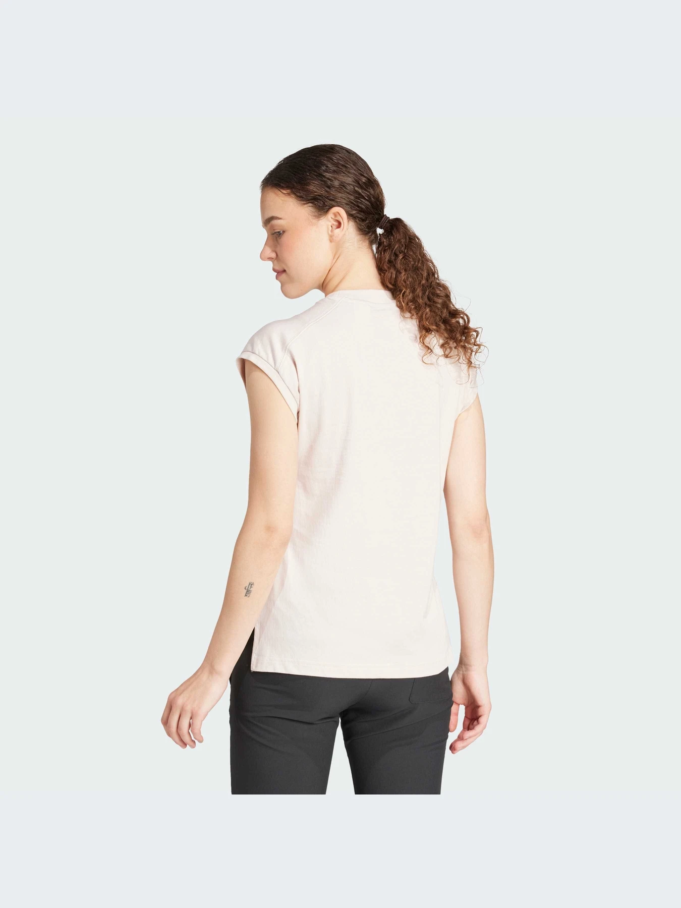 Футболки и поло Adidas модель IM8245-KZ Футболки и поло Adidas модель IM8245-KZ Фото