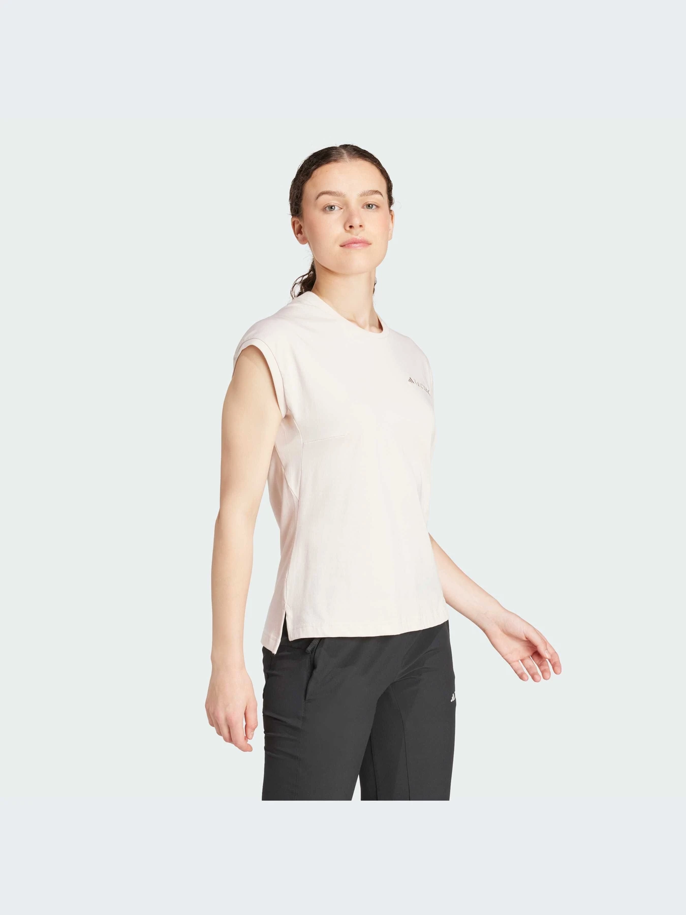 Футболки и поло Adidas модель IM8245-KZ Футболки и поло Adidas модель IM8245-KZ Фото