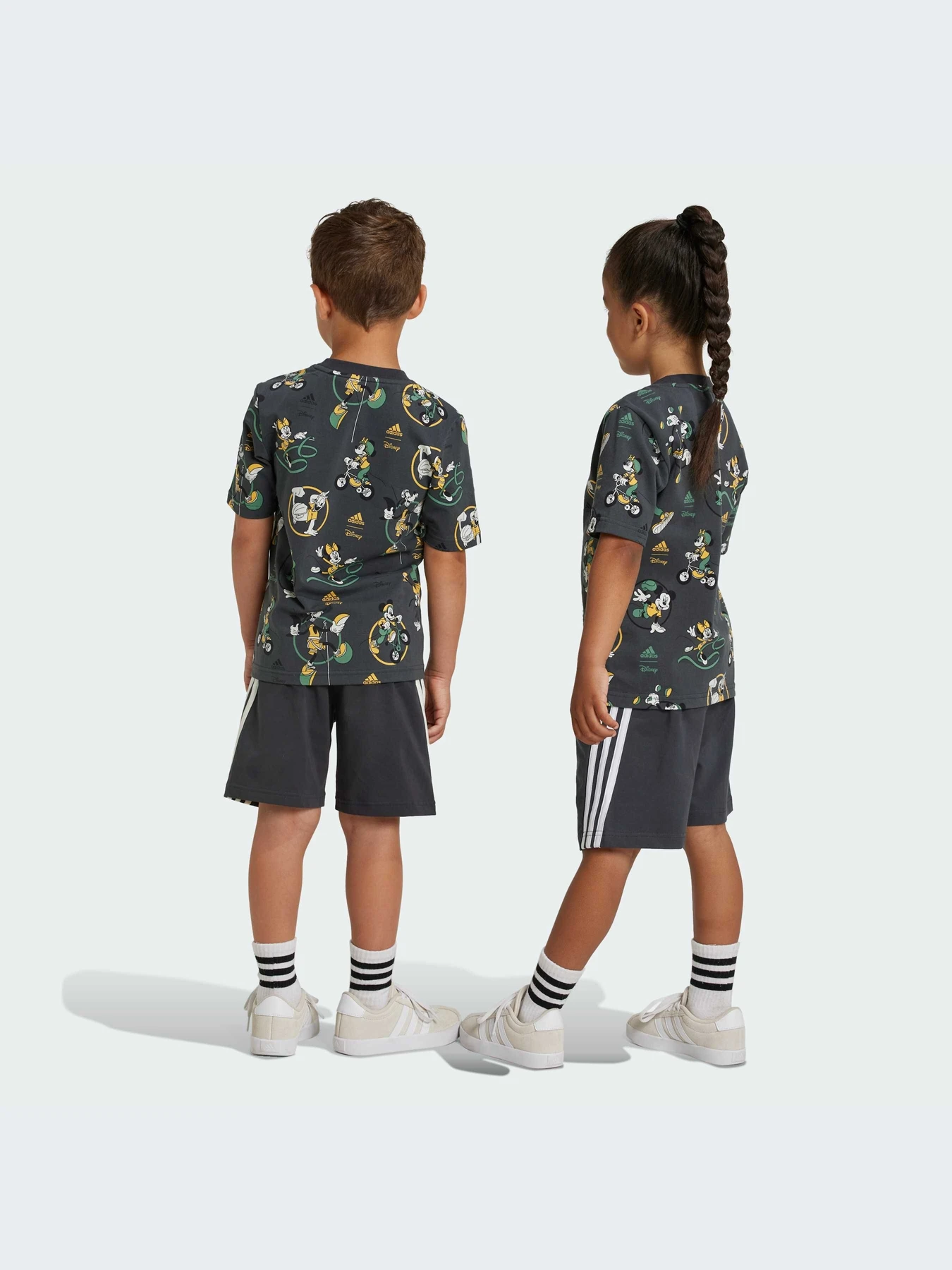 Костюмы Adidas модель IV9630-KZ Костюмы Adidas модель IV9630-KZ Фото