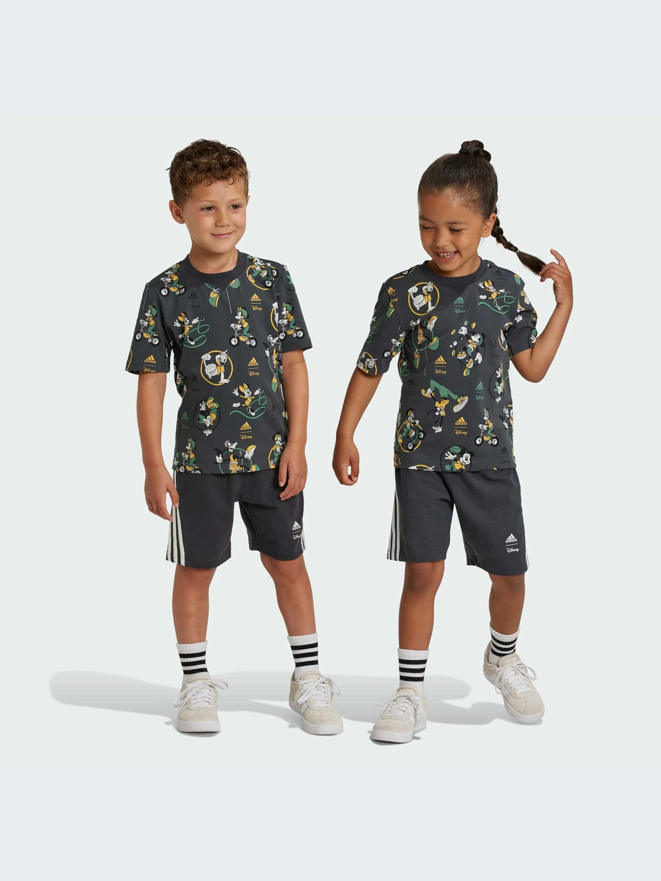 Костюмы Adidas модель IV9630-KZ Костюмы Adidas модель IV9630-KZ Фото