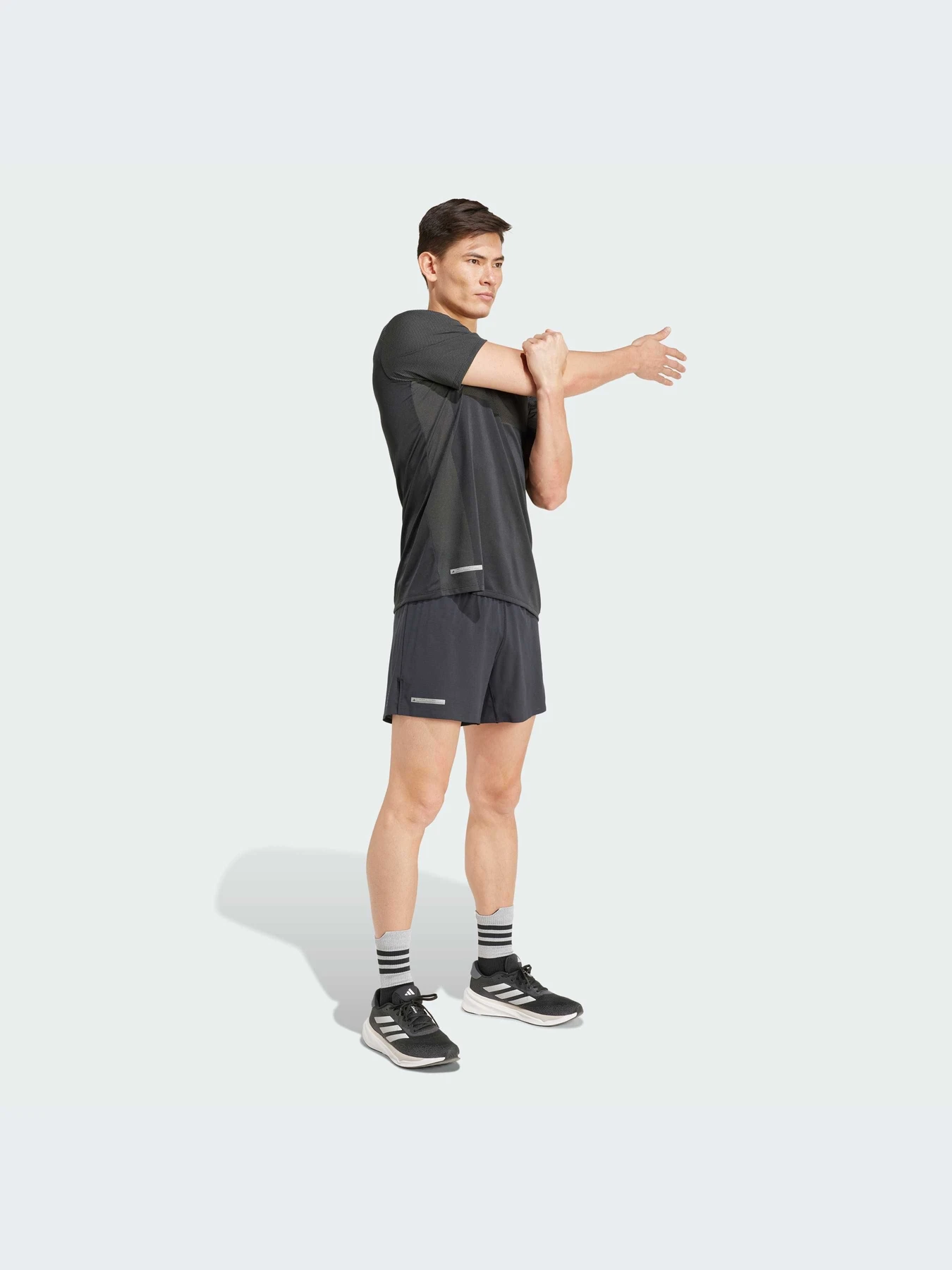 Шорты Adidas Ultraboost модель IT3508-KZ Шорты Adidas Ultraboost модель IT3508-KZ Фото