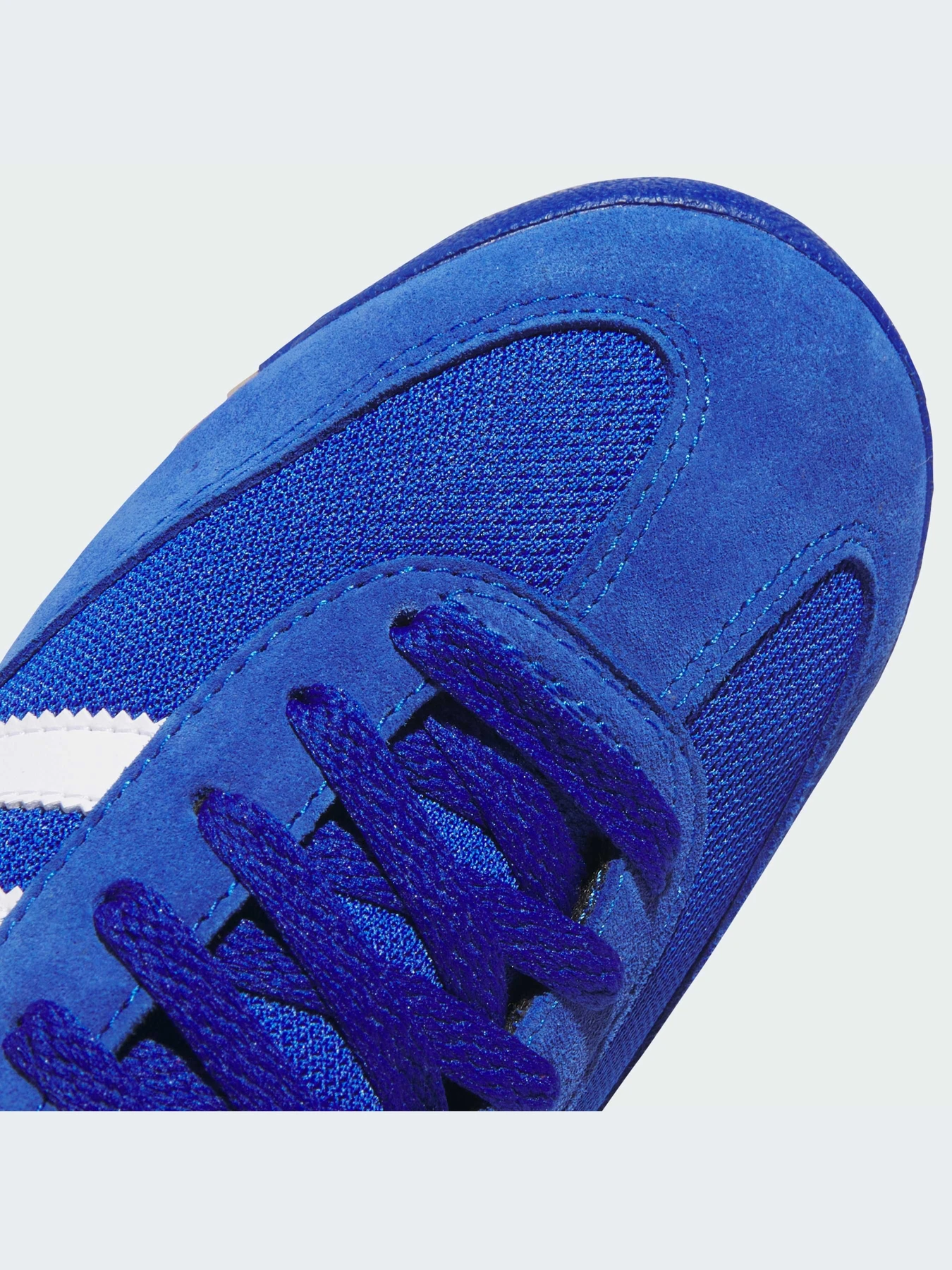 Кроссовки Adidas модель IH1325-KZ Кроссовки Adidas модель IH1325-KZ Фото