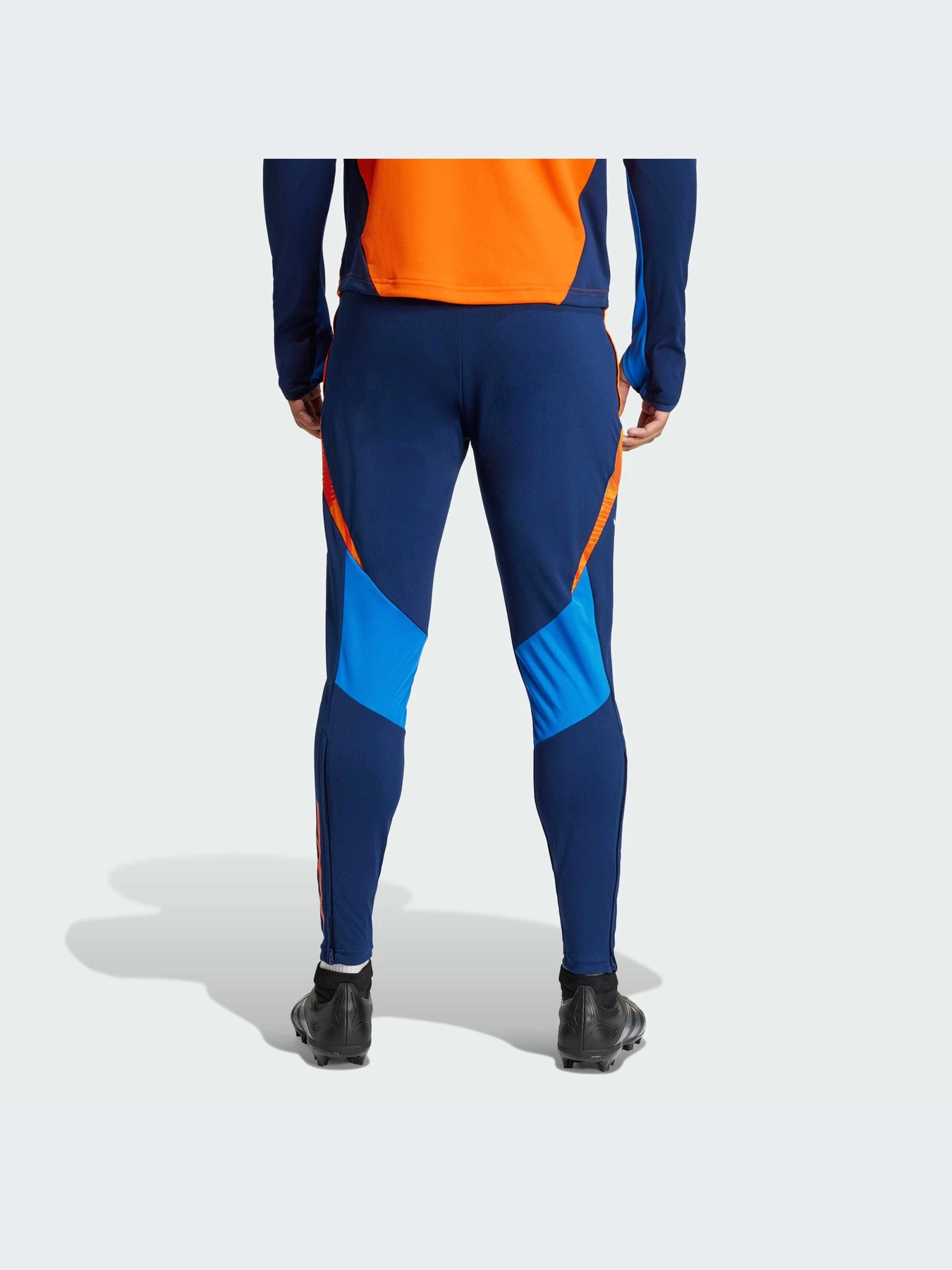 Брюки Adidas модель IS5796-KZ Брюки Adidas модель IS5796-KZ Фото
