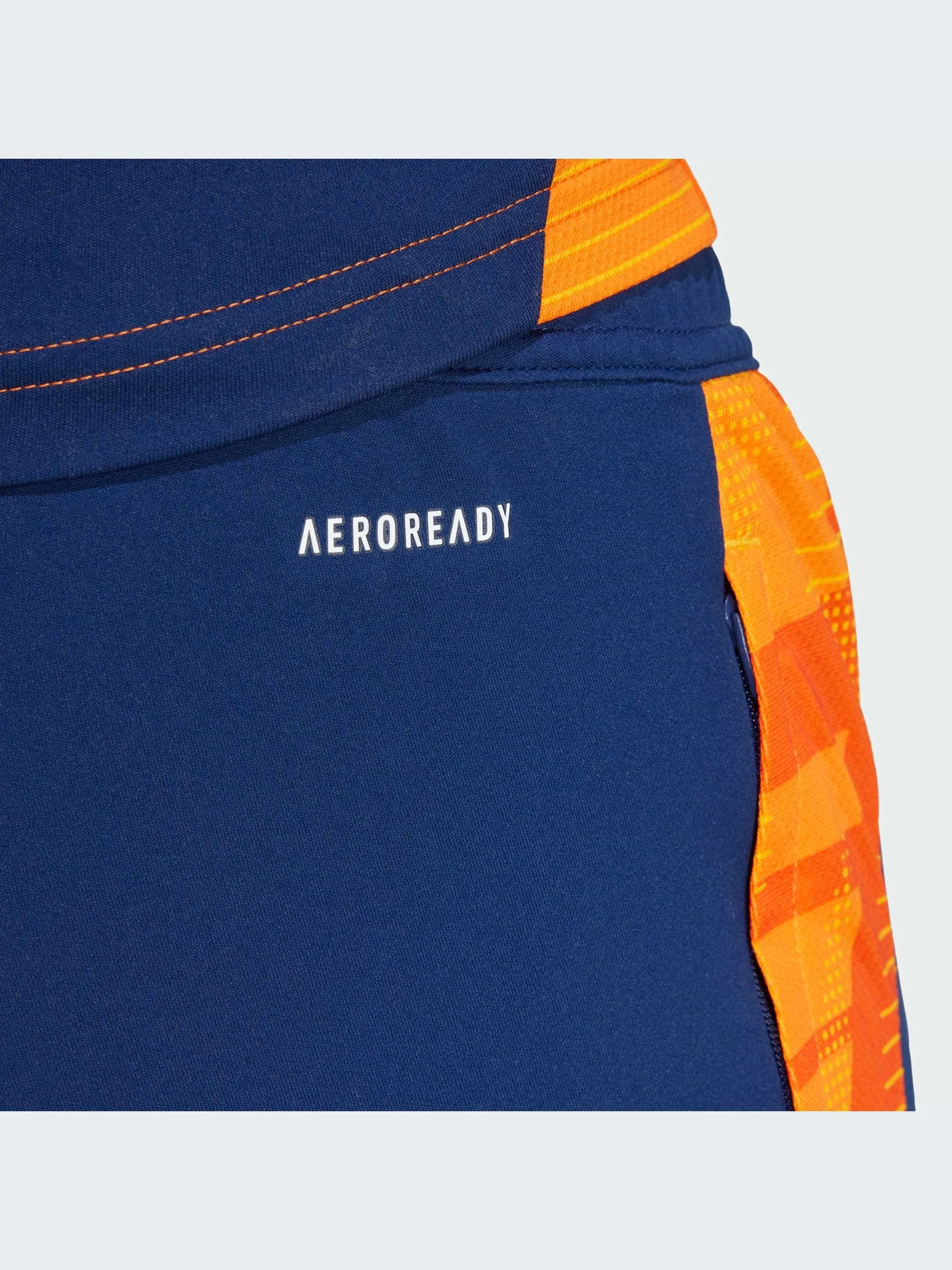 Брюки Adidas модель IS5796-KZ Брюки Adidas модель IS5796-KZ Фото