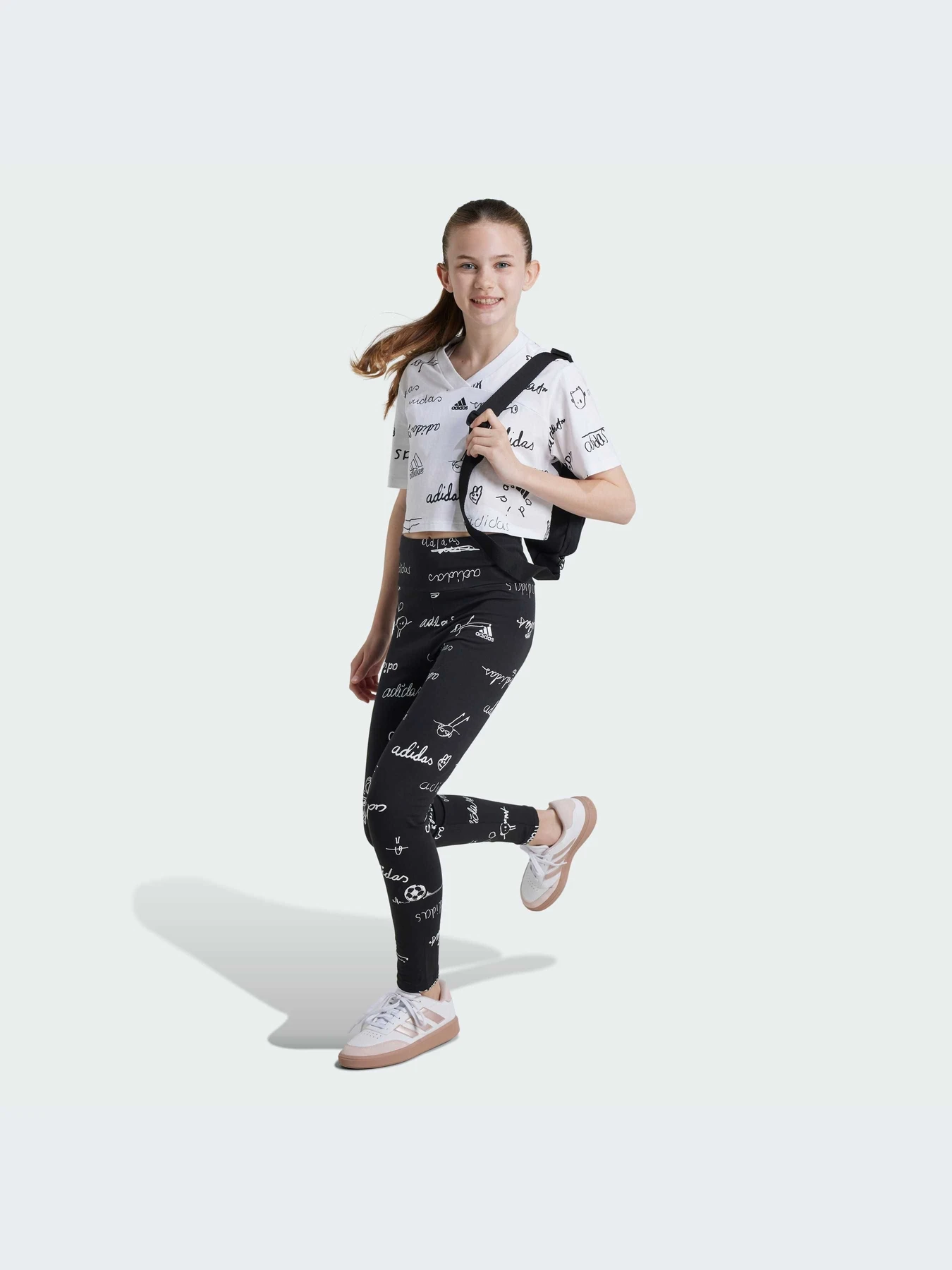 Брюки Adidas модель IV9450-KZ Брюки Adidas модель IV9450-KZ Фото