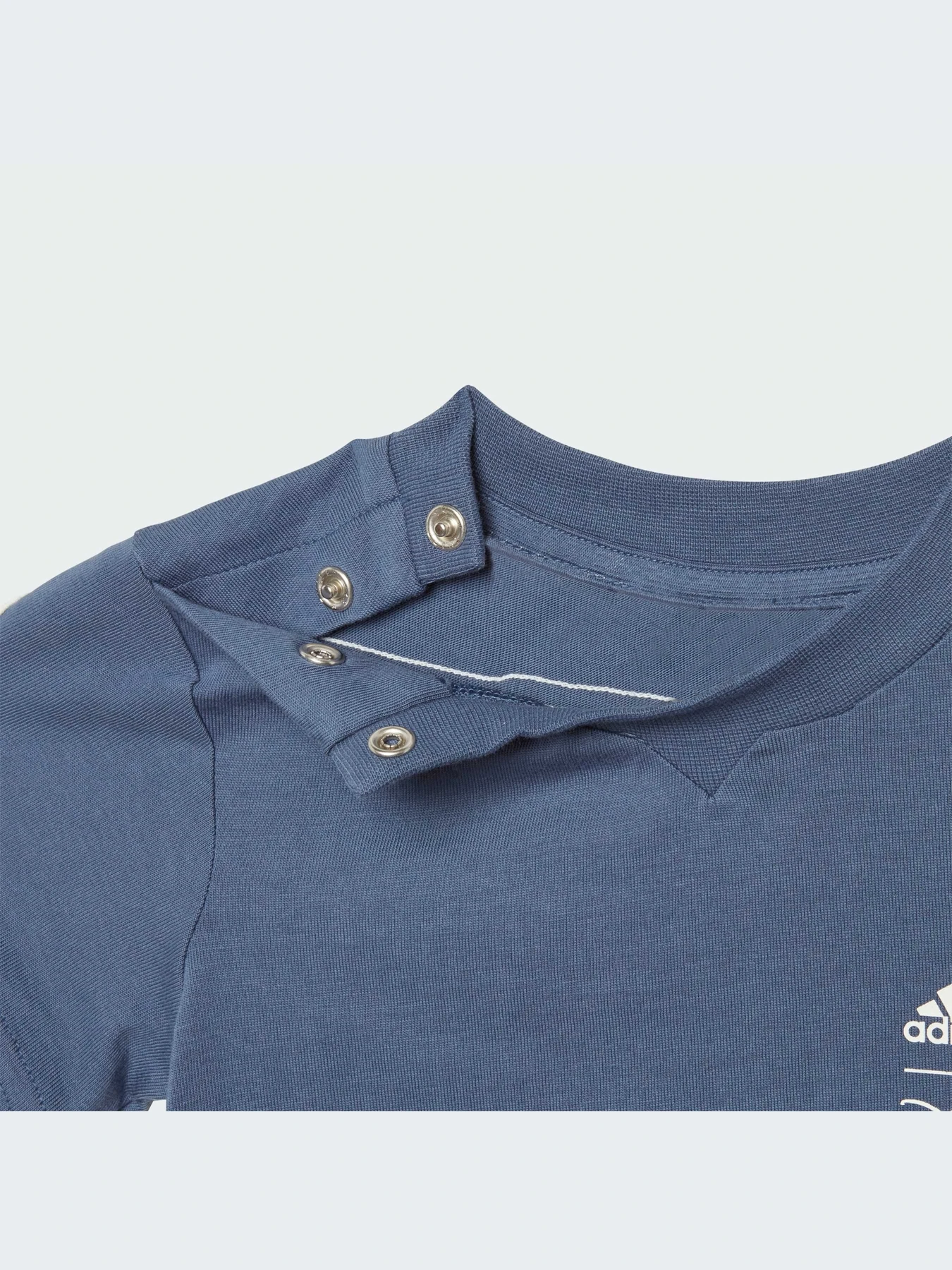 Футболки и поло Adidas модель IV7363-KZ Футболки и поло Adidas модель IV7363-KZ Фото