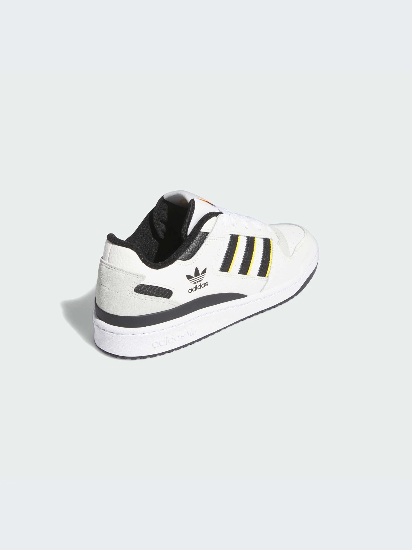 Кроссовки Adidas Forum модель IH7906-KZ Кроссовки Adidas Forum модель IH7906-KZ Фото