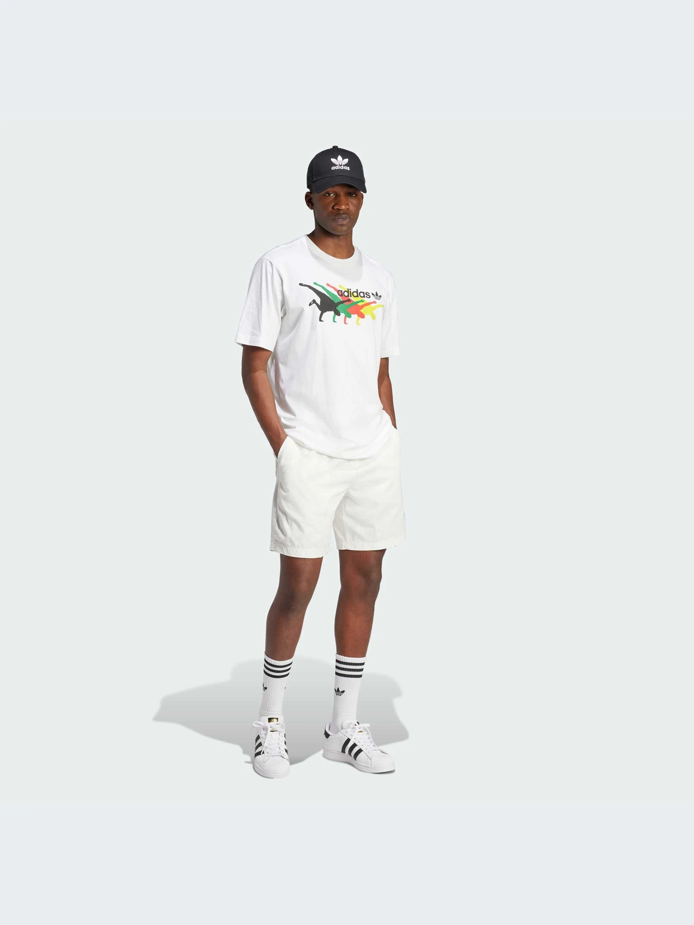 Футболки и поло Adidas Graphics модель IX6718-KZ Футболки и поло Adidas Graphics модель IX6718-KZ Фото