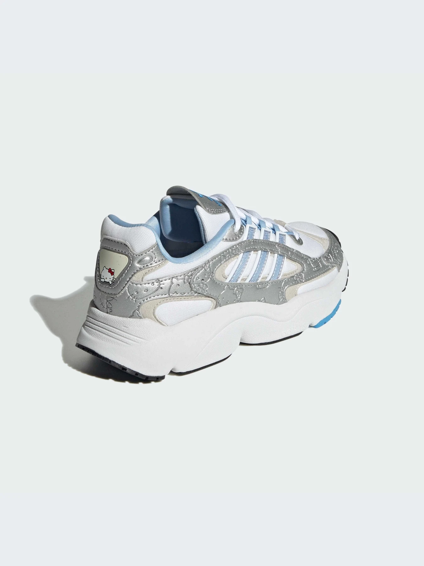 Кроссовки Adidas Ozweego модель IF7026-KZ Кроссовки Adidas Ozweego модель IF7026-KZ Фото