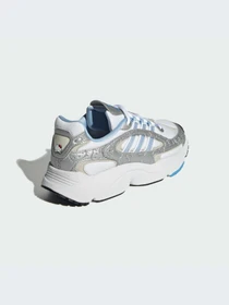 Кроссовки Adidas Ozweego модель IF7026-KZ Фото