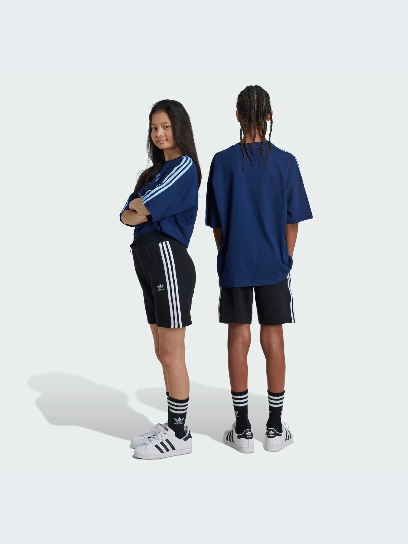 Шорты Adidas Adicolor модель IY7481-KZ Шорты Adidas Adicolor модель IY7481-KZ Фото