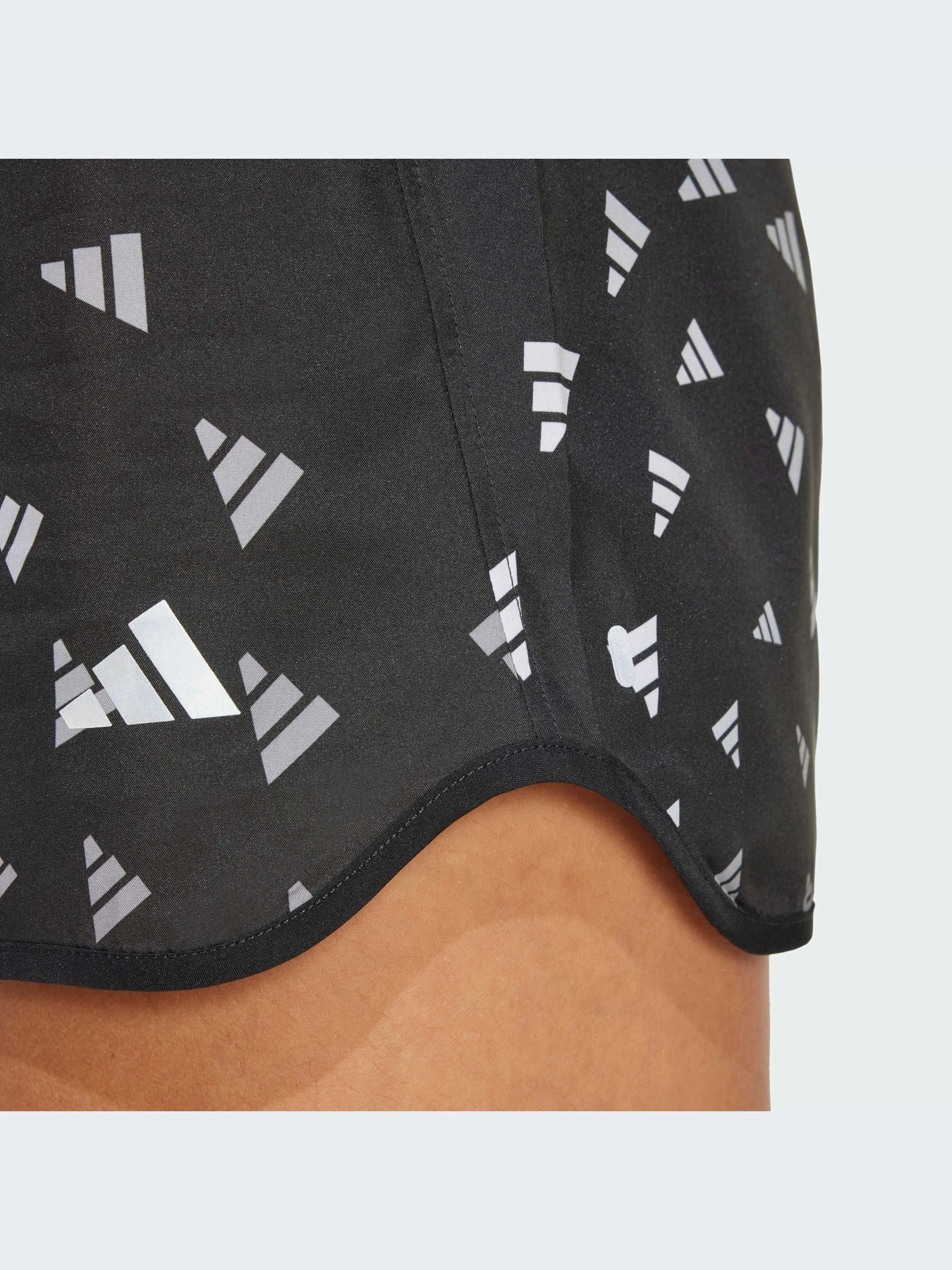 Шорты Adidas модель IT3479-KZ Шорты Adidas модель IT3479-KZ Фото