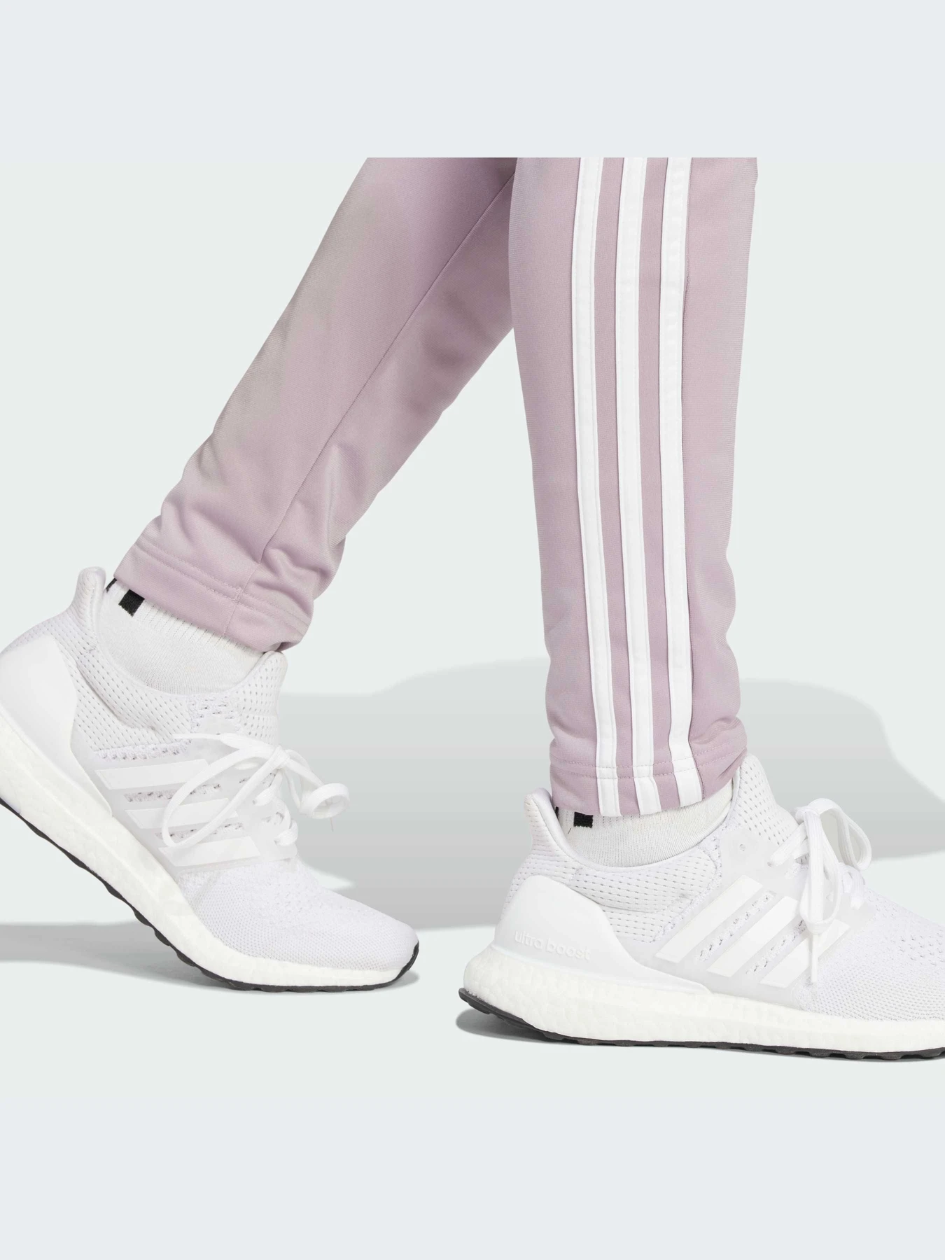 Костюмы Adidas модель IS0852-KZ Костюмы Adidas модель IS0852-KZ Фото