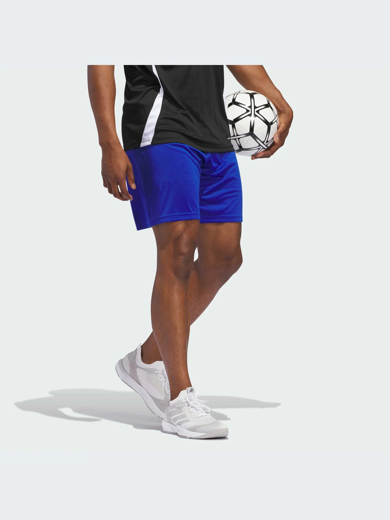 Шорты Adidas модель IK5756-KZ Шорты Adidas модель IK5756-KZ Фото