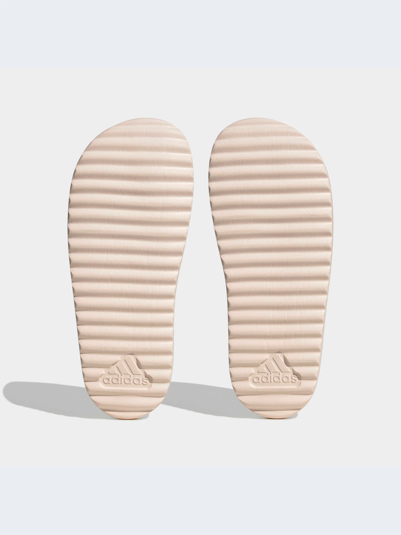 Шлёпанцы Adidas Adilette модель HP9409-KZ Шлёпанцы Adidas Adilette модель HP9409-KZ Фото
