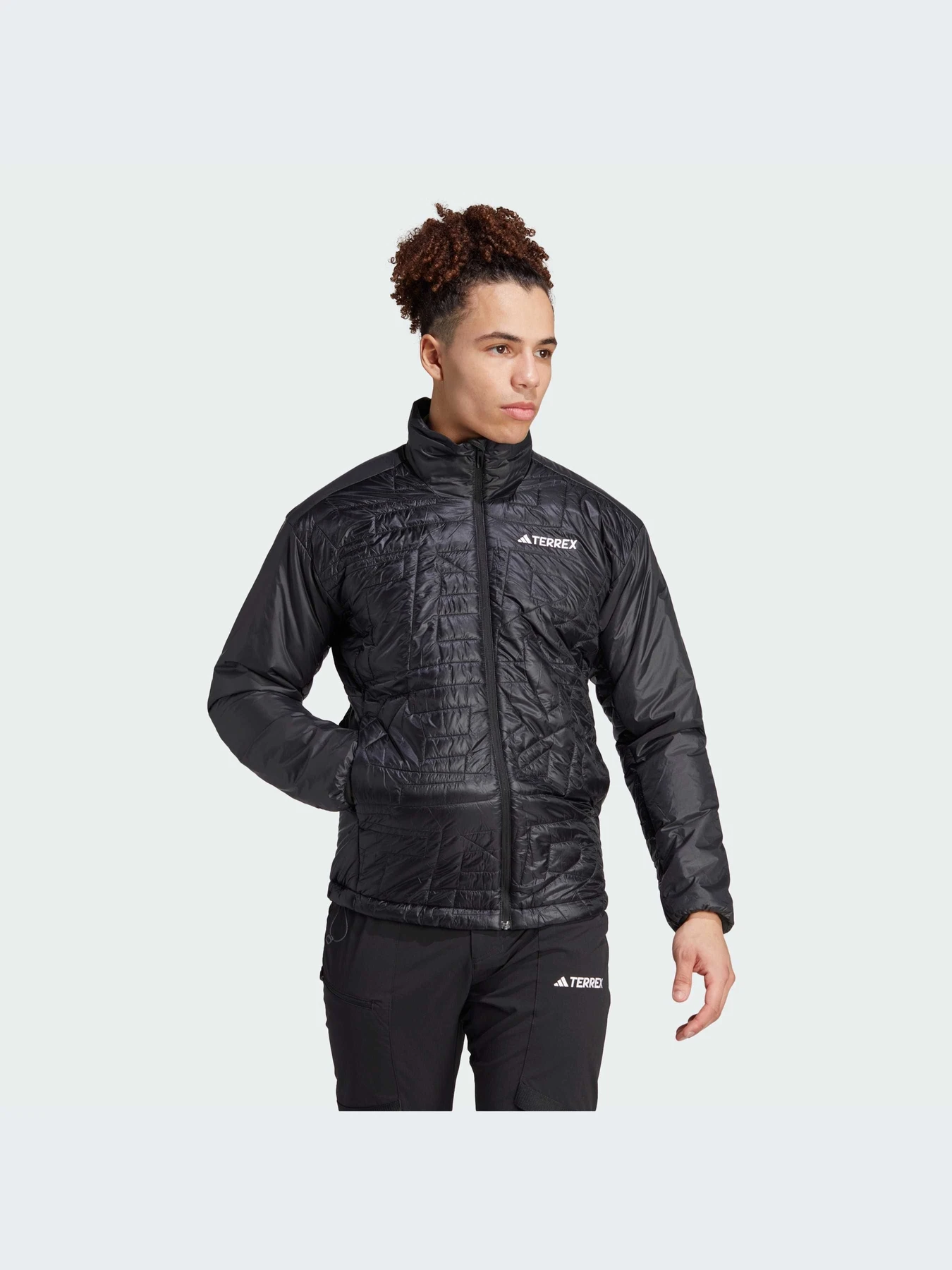 Куртки и дубленки Adidas модель IB4237-KZ Куртки и дубленки Adidas модель IB4237-KZ Фото