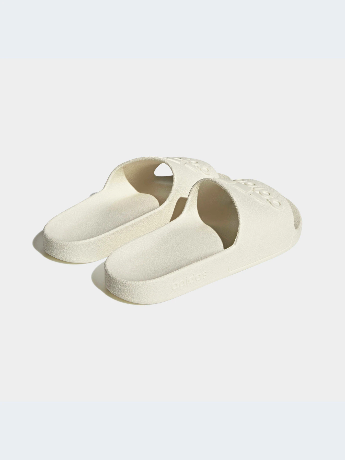 Шлёпанцы Adidas Adilette модель IF7370-KZ Шлёпанцы Adidas Adilette модель IF7370-KZ Фото