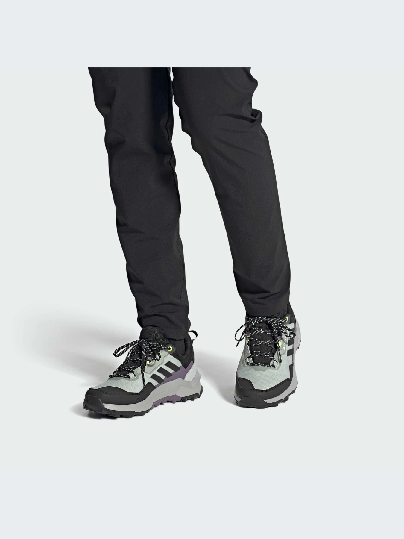 Кроссовки Adidas модель IF4863-KZ Кроссовки Adidas модель IF4863-KZ Фото
