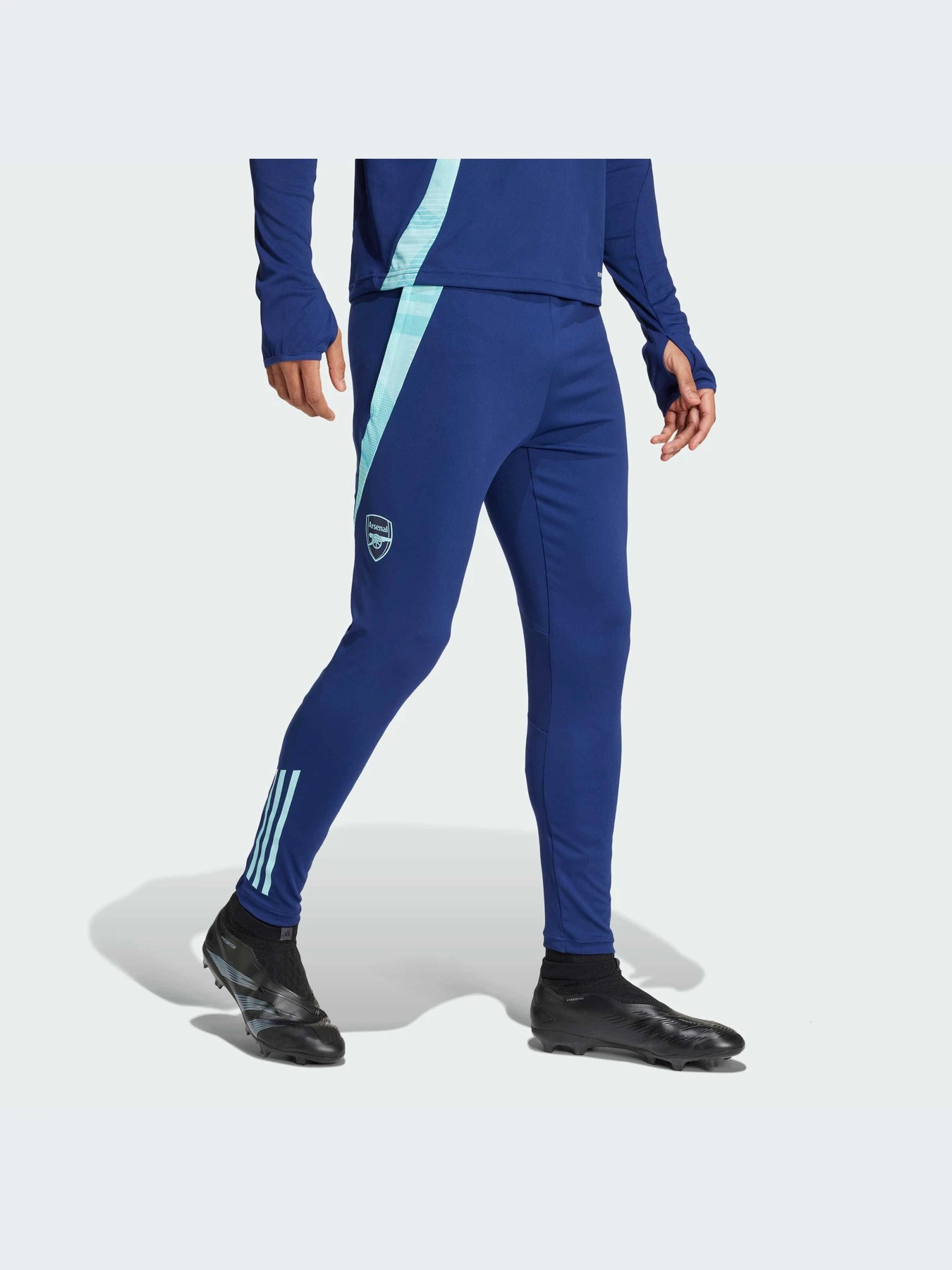 Брюки Adidas модель IT2216-KZ Брюки Adidas модель IT2216-KZ Фото