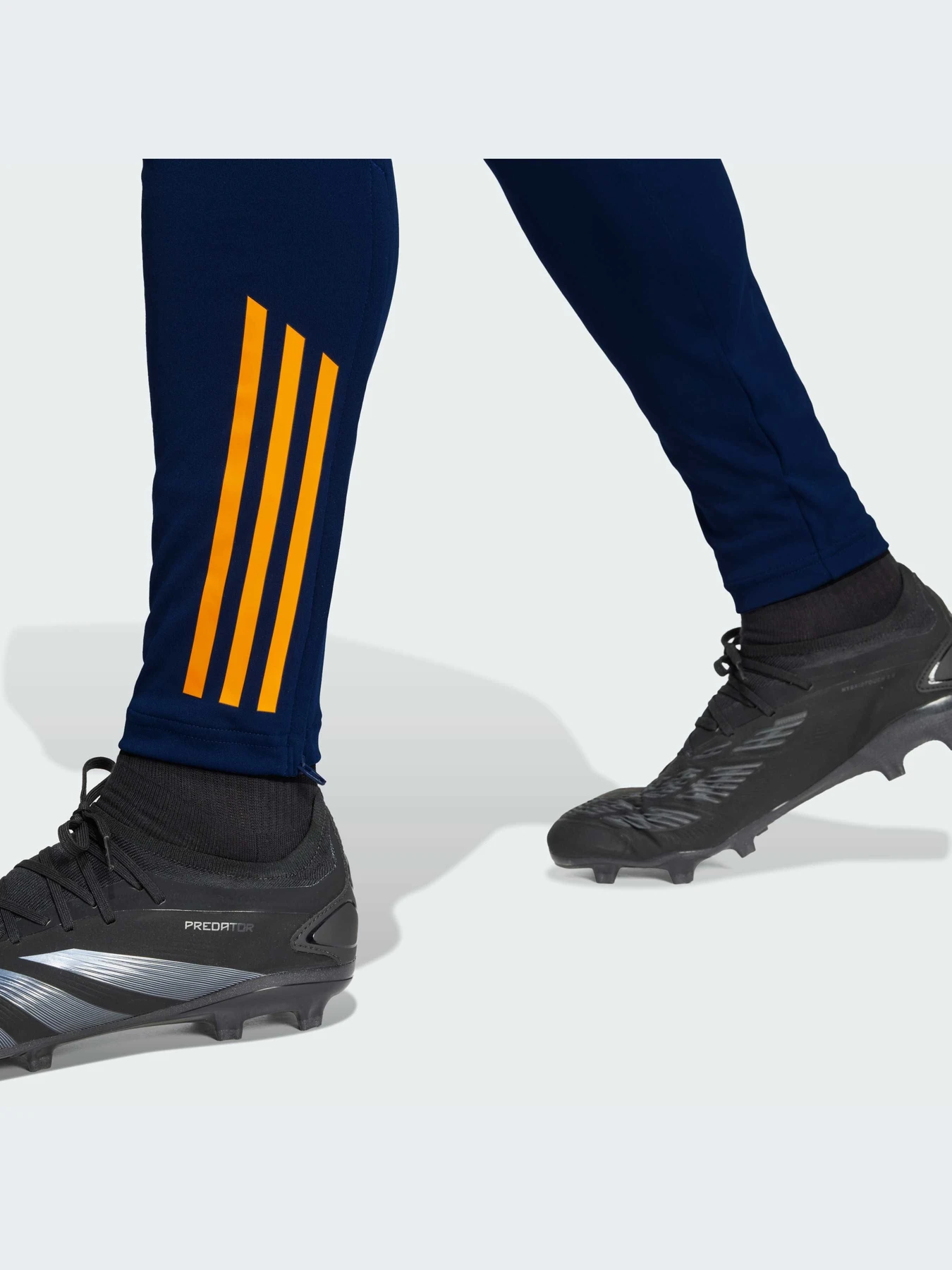 Брюки Adidas Tiro модель IT5113-KZ Брюки Adidas Tiro модель IT5113-KZ Фото