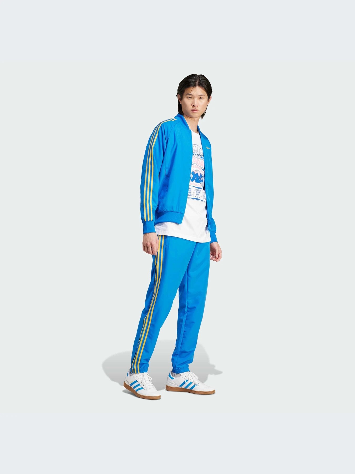 Худи и свитшоты Adidas Adicolor модель IW3235-KZ Худи и свитшоты Adidas Adicolor модель IW3235-KZ Фото