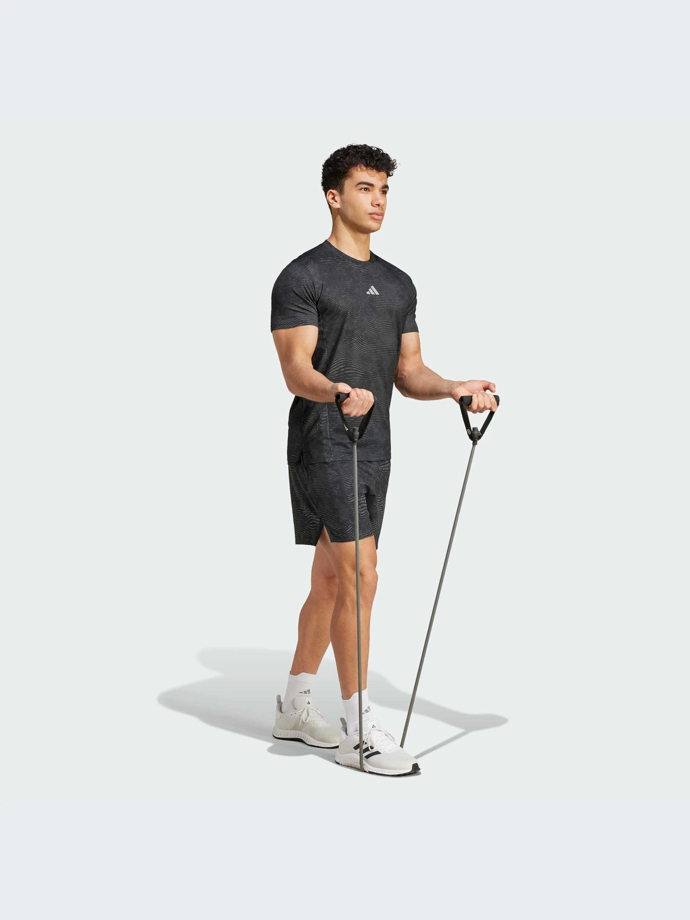 Футболки и поло Adidas модель IV6119-KZ Футболки и поло Adidas модель IV6119-KZ Фото