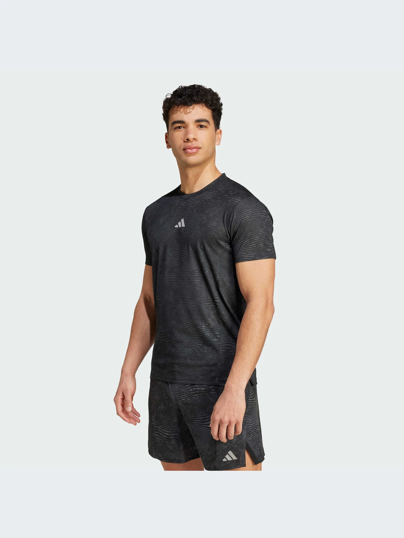 Футболки и поло Adidas модель IV6119-KZ Футболки и поло Adidas модель IV6119-KZ Фото