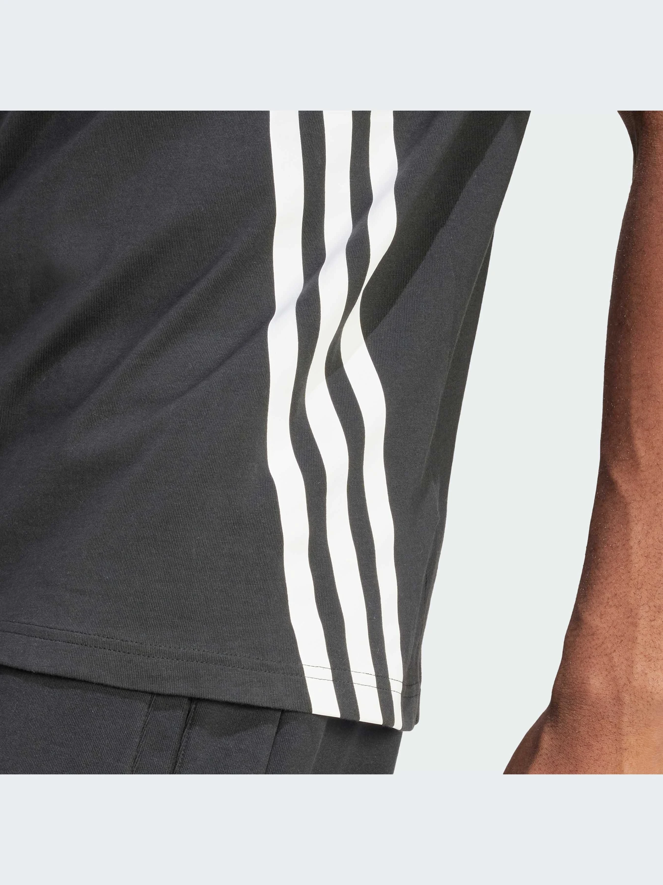 Футболки и поло Adidas Icons модель IX5196-KZ Футболки и поло Adidas Icons модель IX5196-KZ Фото
