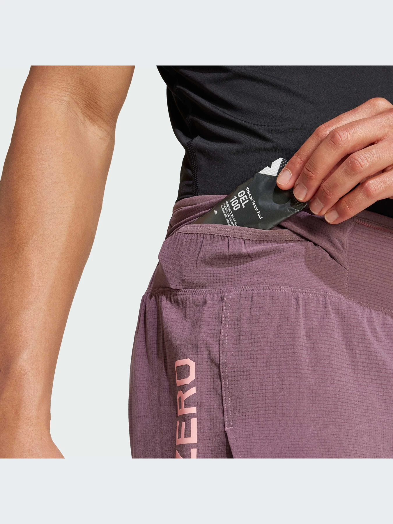 Шорты Adidas adizero модель IM8550-KZ Шорты Adidas adizero модель IM8550-KZ Фото
