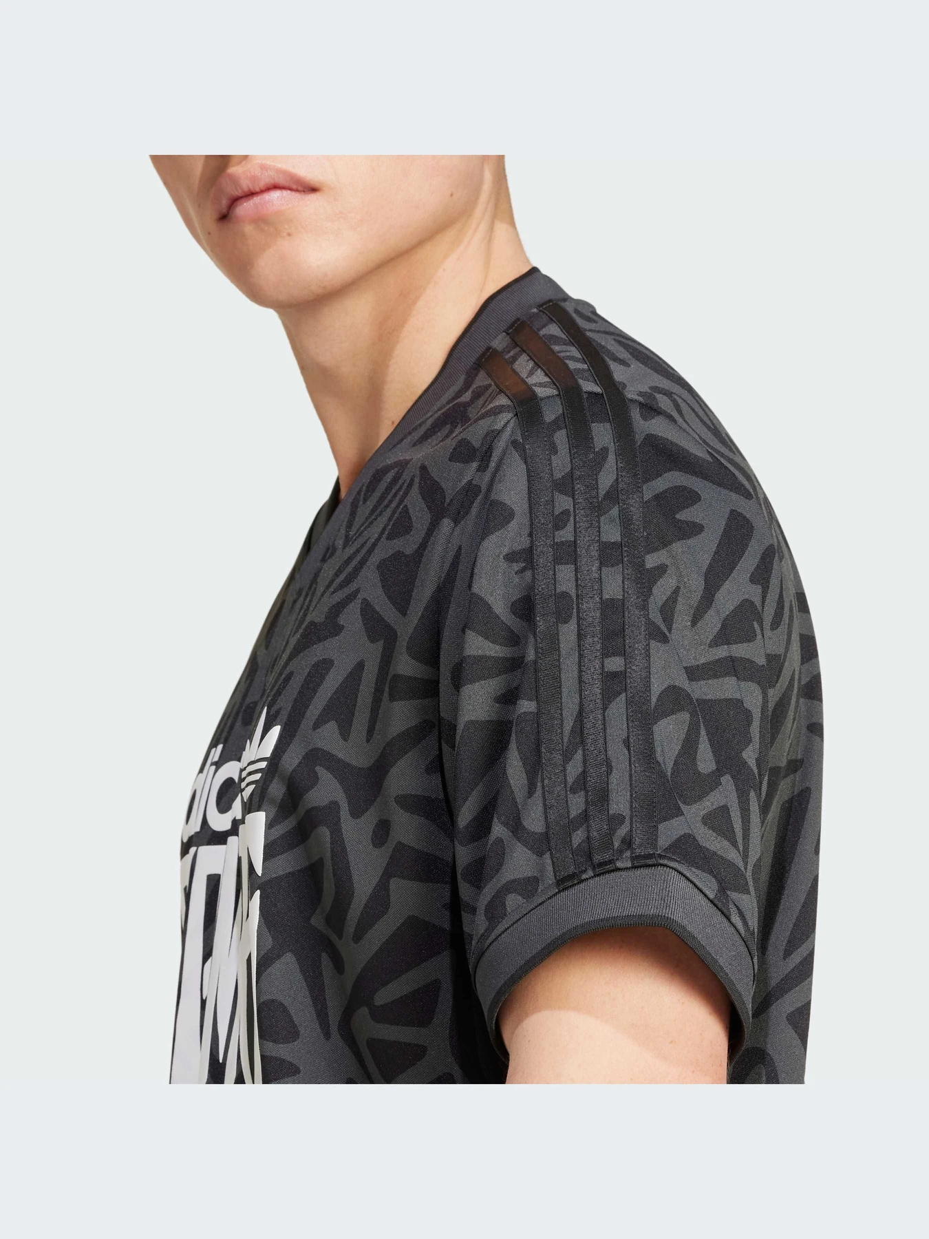 Футболки и поло Adidas модель IX9654-KZ Футболки и поло Adidas модель IX9654-KZ Фото