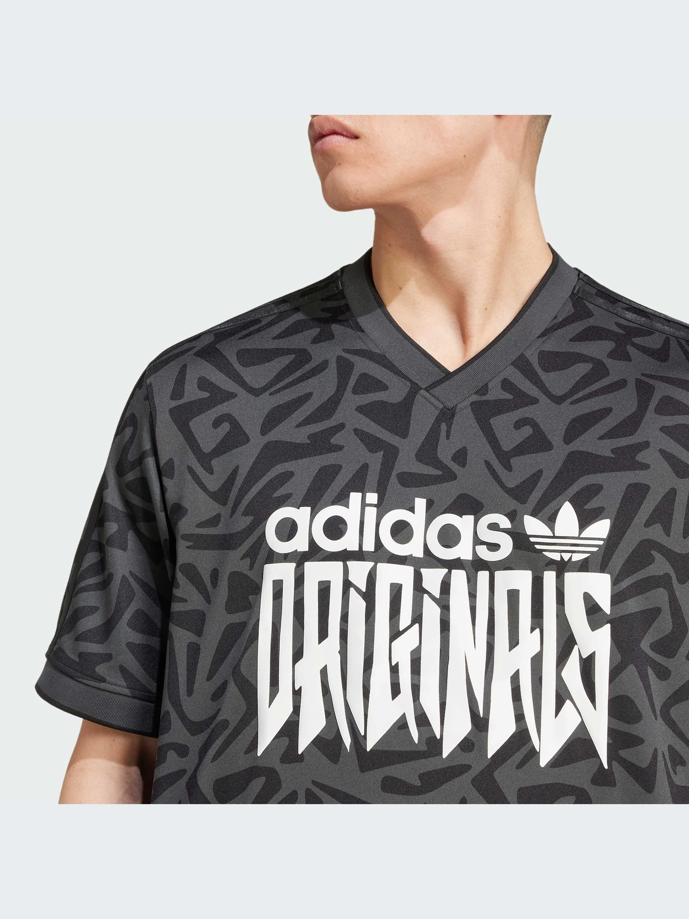 Футболки и поло Adidas модель IX9654-KZ Футболки и поло Adidas модель IX9654-KZ Фото