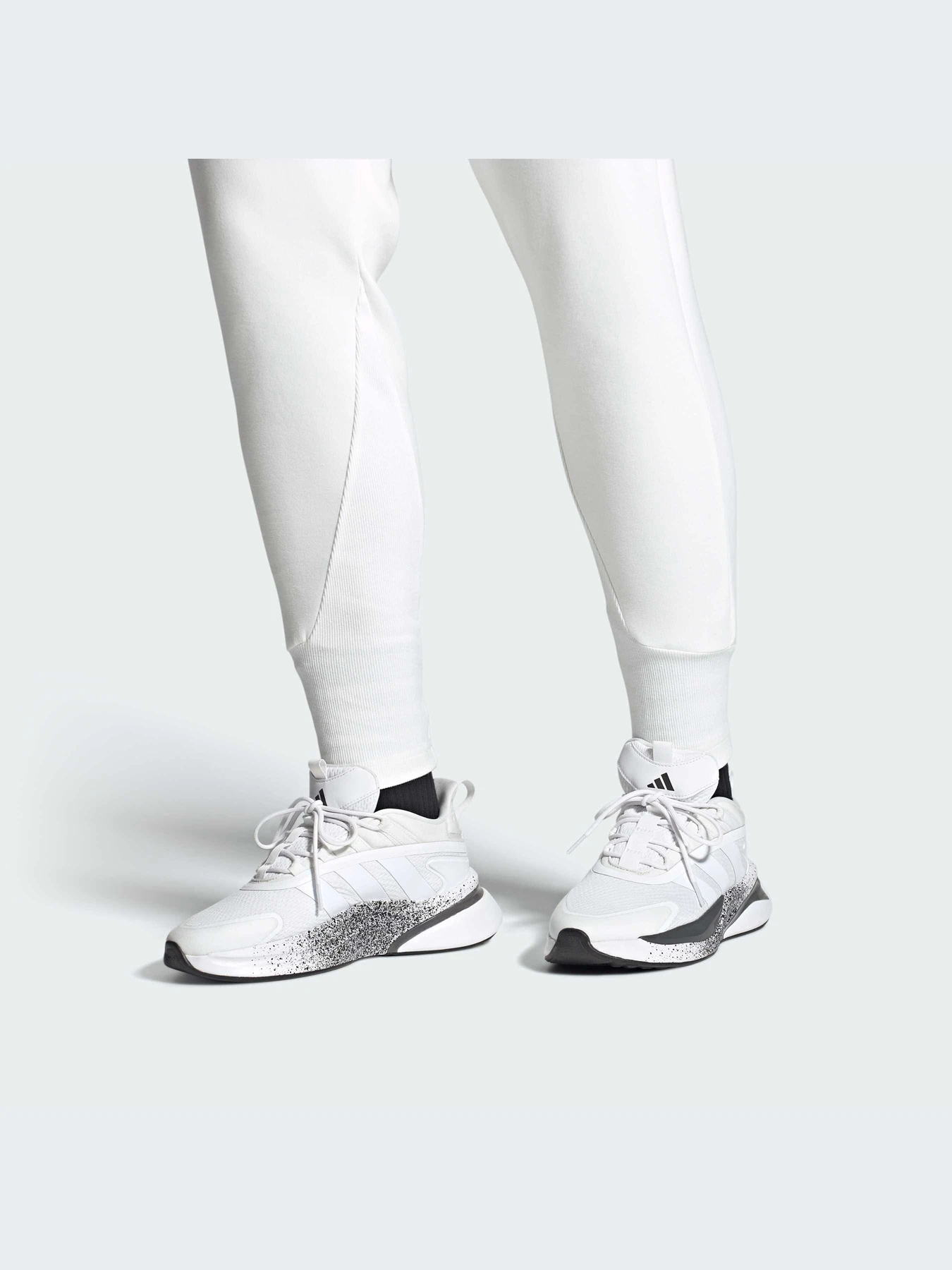 Кроссовки Adidas Alphabounce модель IE6347-KZ Фото