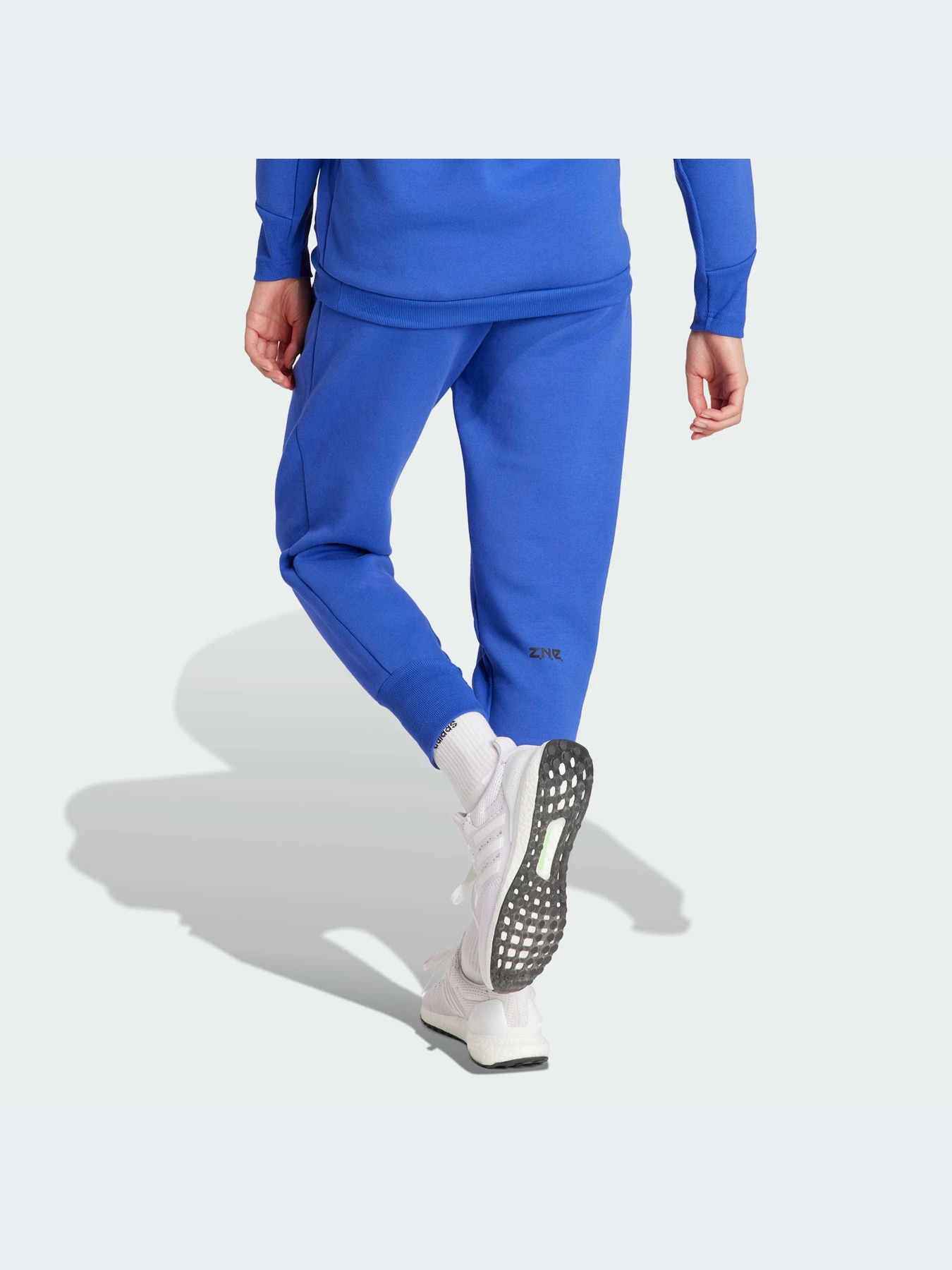 Брюки Adidas ZNE модель IS3914-KZ Брюки Adidas ZNE модель IS3914-KZ Фото
