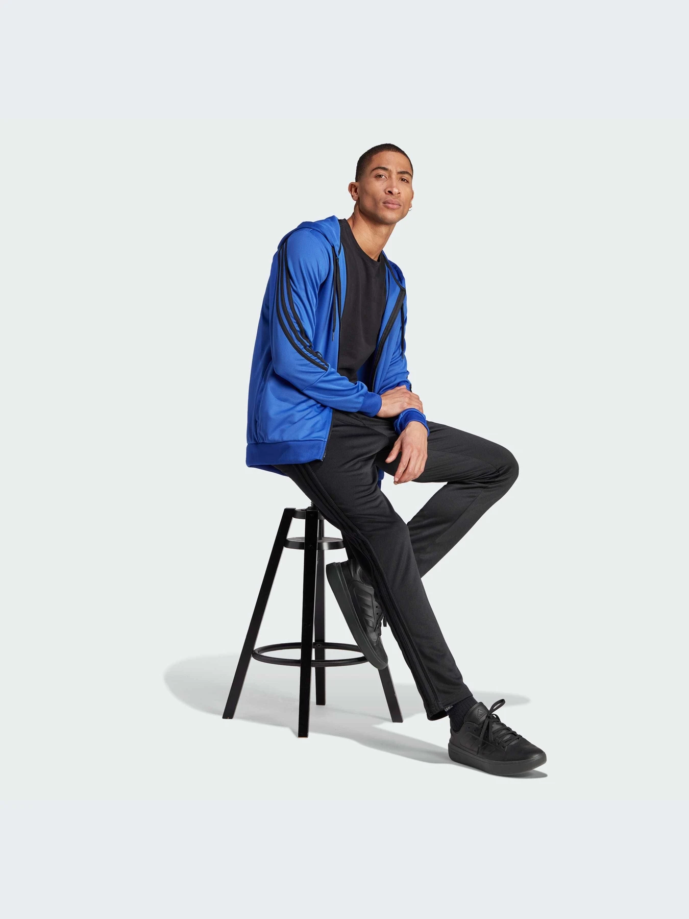 Костюмы Adidas модель IJ8559-KZ Костюмы Adidas модель IJ8559-KZ Фото