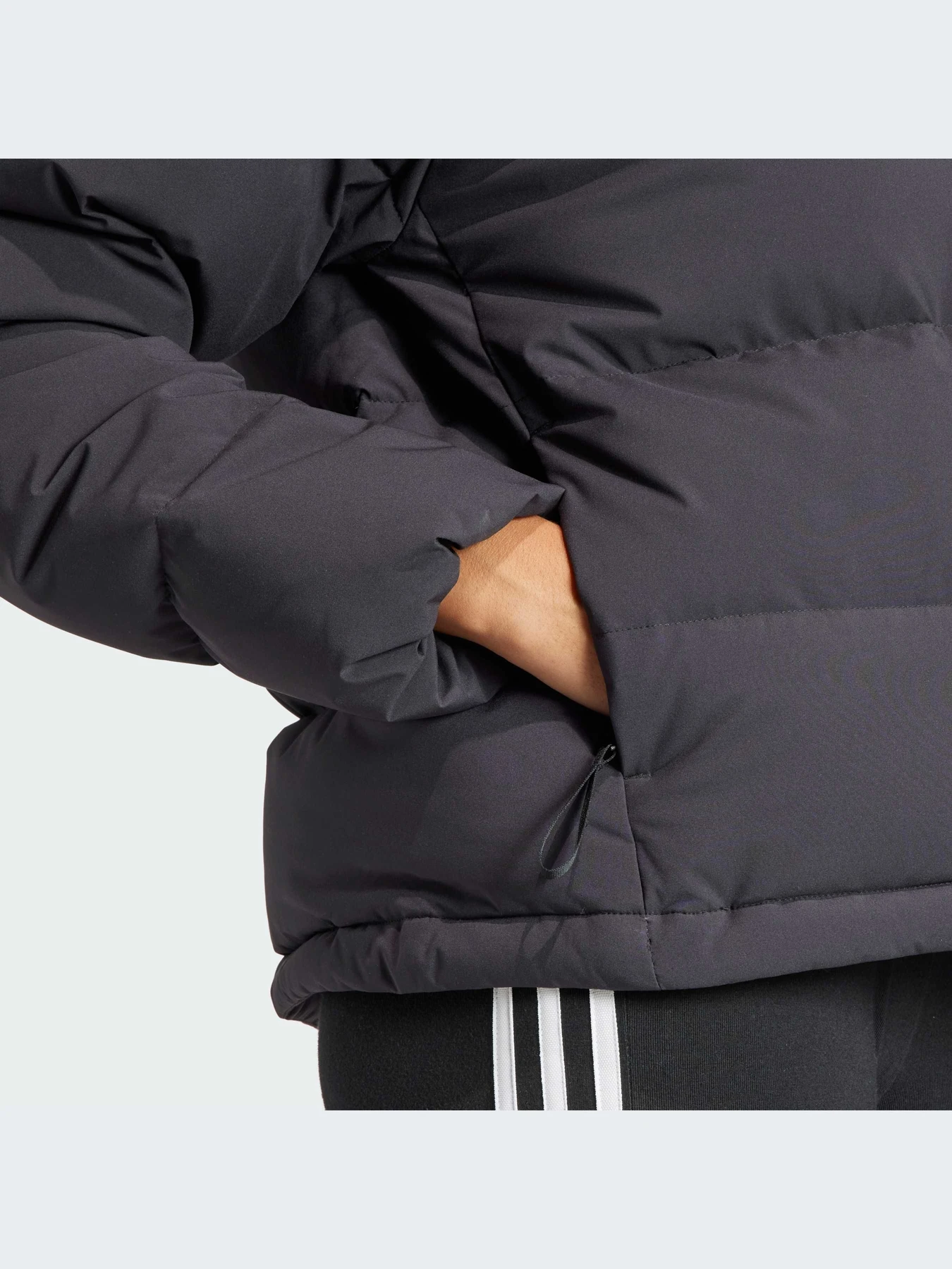 Куртки и дубленки Adidas модель HY3939-KZ Куртки и дубленки Adidas модель HY3939-KZ Фото