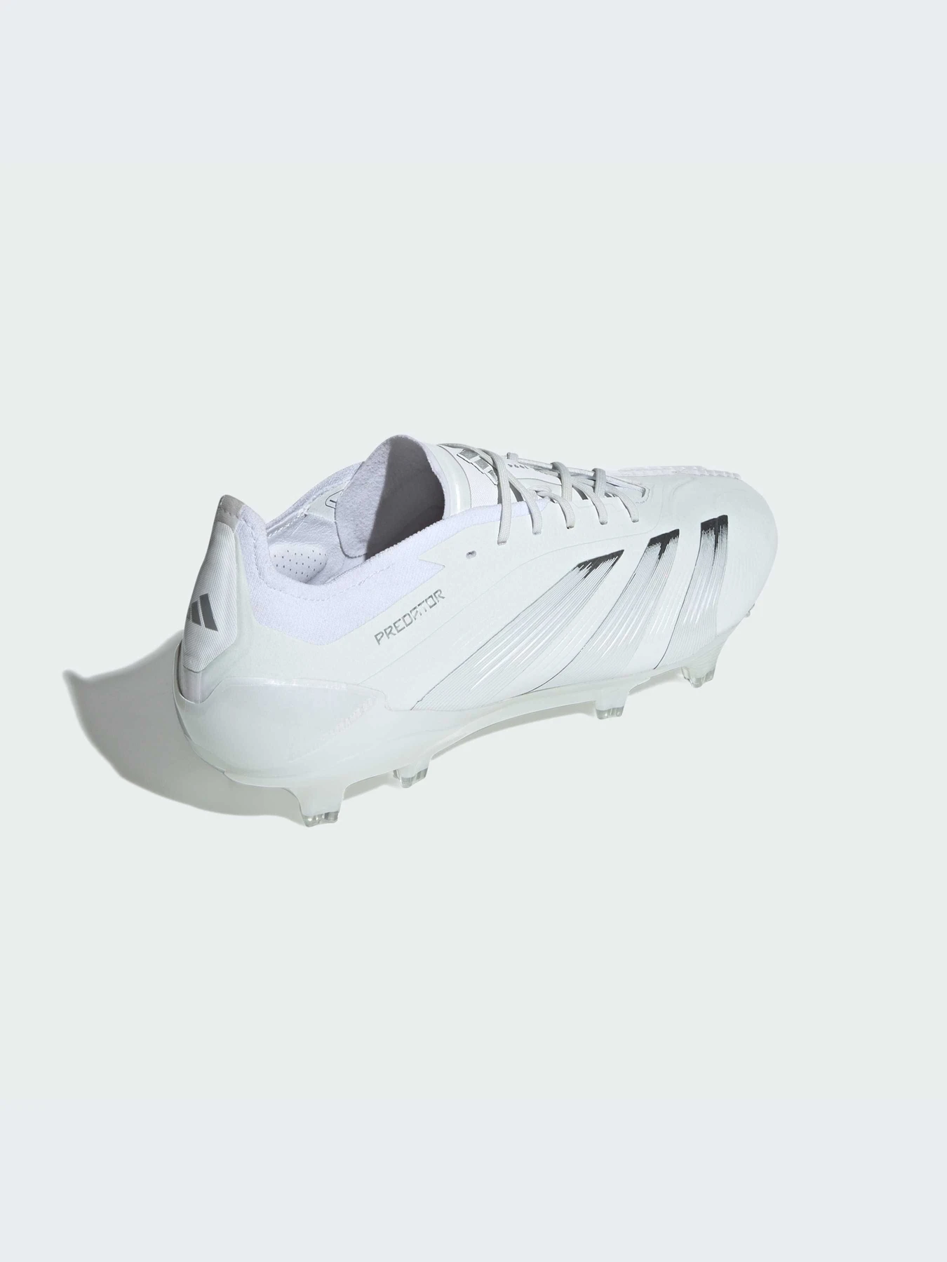 Кроссовки Adidas Predator модель IE1803-KZ Кроссовки Adidas Predator модель IE1803-KZ Фото