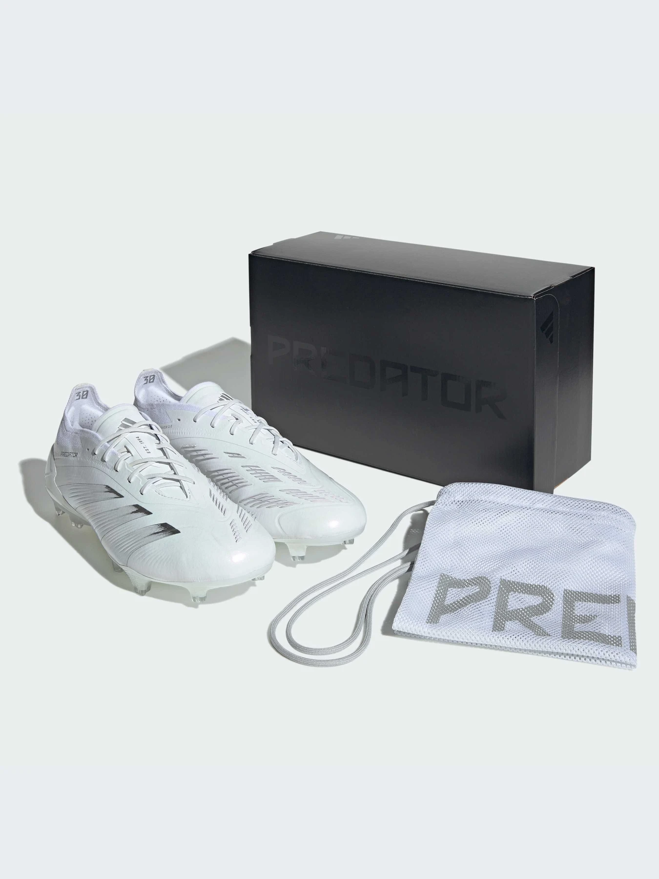 Кроссовки Adidas Predator модель IE1803-KZ Кроссовки Adidas Predator модель IE1803-KZ Фото