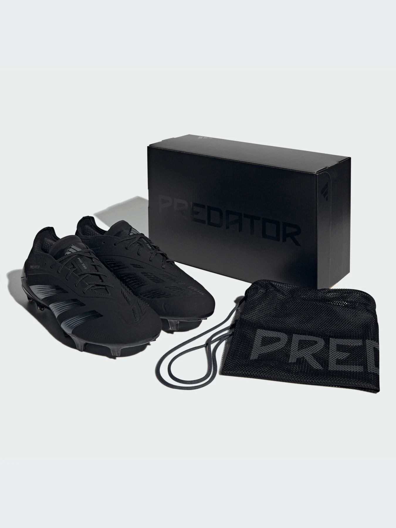 Кроссовки Adidas Predator модель IE1804-KZ Кроссовки Adidas Predator модель IE1804-KZ Фото