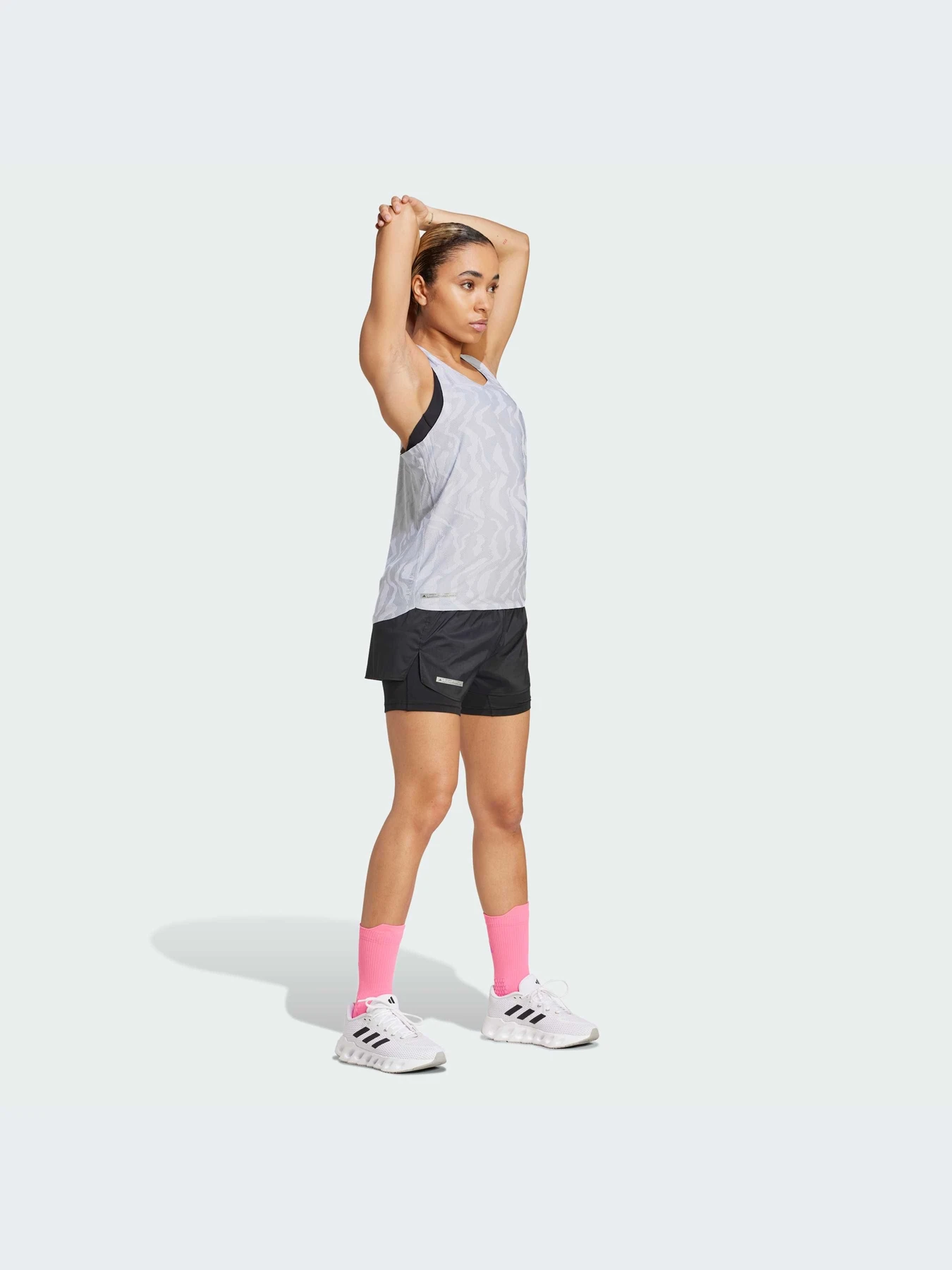 Футболки и поло Adidas Ultraboost модель IY0721-KZ Футболки и поло Adidas Ultraboost модель IY0721-KZ Фото