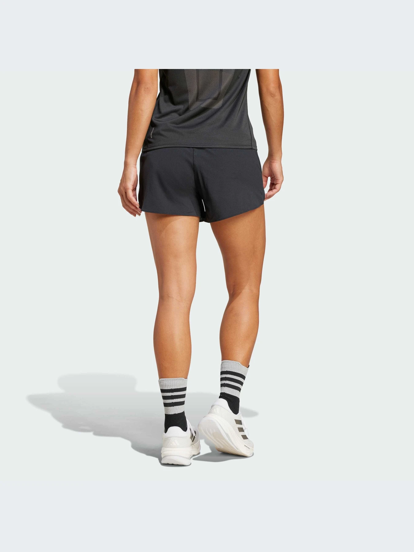 Шорты Adidas Ultraboost модель IT3449-KZ Шорты Adidas Ultraboost модель IT3449-KZ Фото