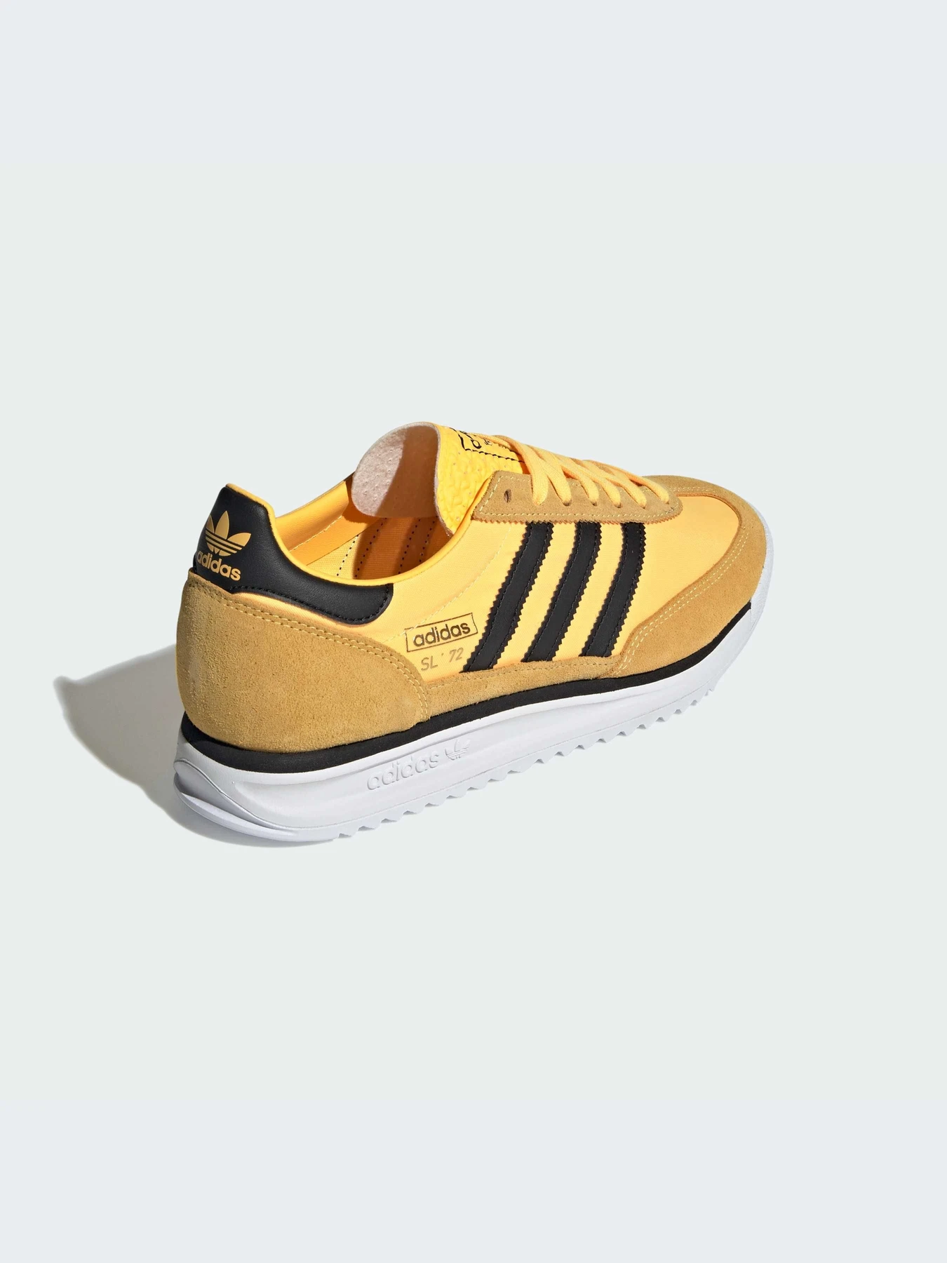 Кроссовки Adidas модель IH7912-KZ Кроссовки Adidas модель IH7912-KZ Фото