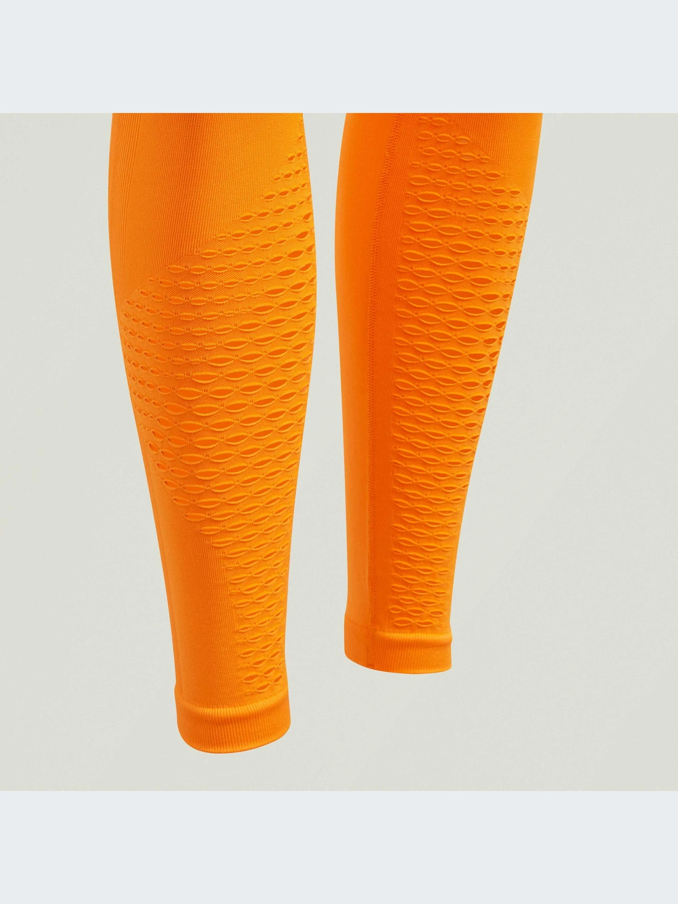 Брюки Adidas модель IV9190-KZ Брюки Adidas модель IV9190-KZ Фото