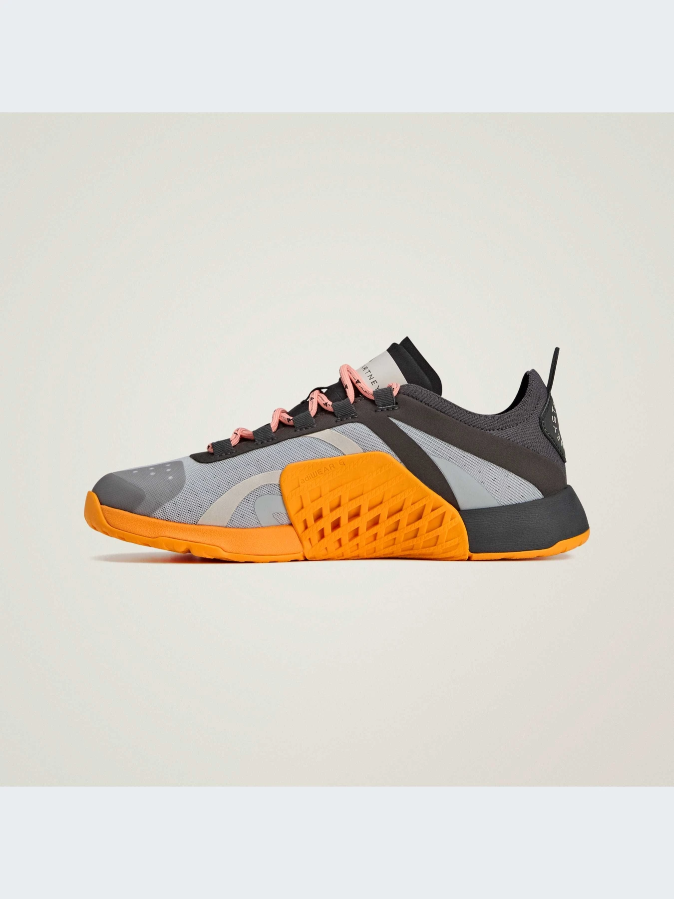 Кроссовки Adidas модель IE8735-KZ Кроссовки Adidas модель IE8735-KZ Фото