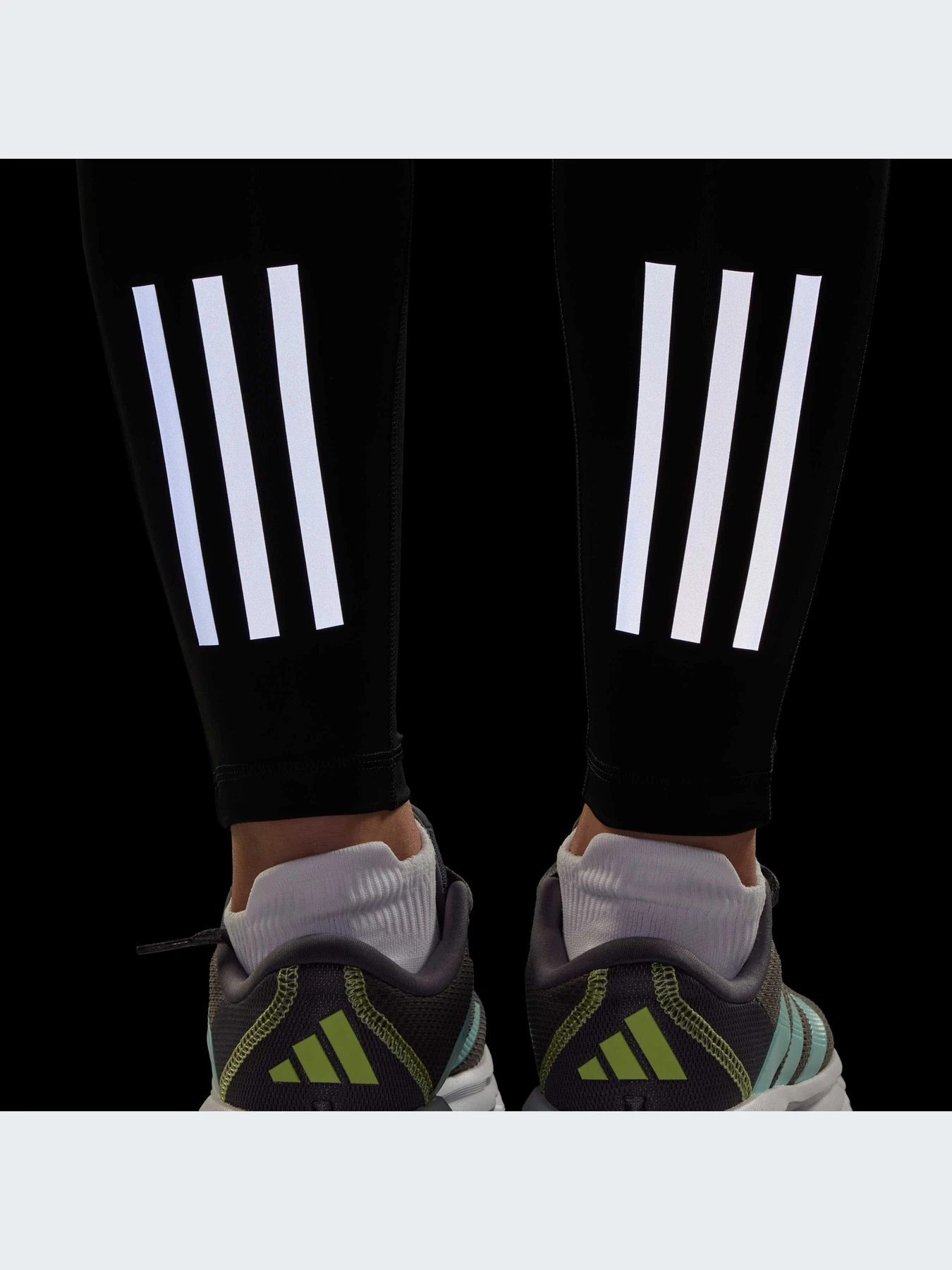 Брюки Adidas модель IS9906-KZ Брюки Adidas модель IS9906-KZ Фото