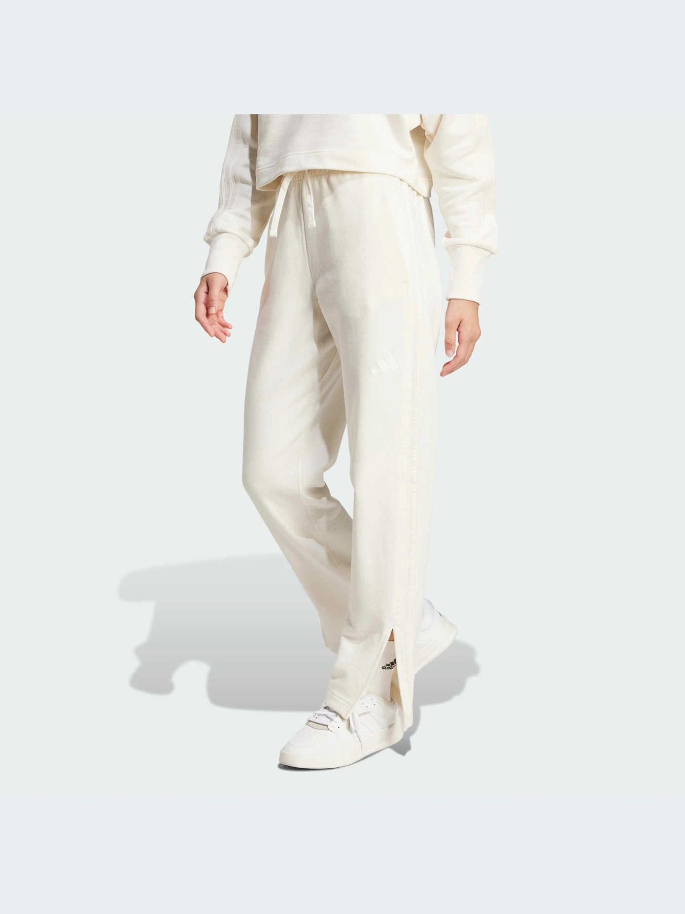 Брюки Adidas 3 Stripes модель IW1134-KZ Брюки Adidas 3 Stripes модель IW1134-KZ Фото