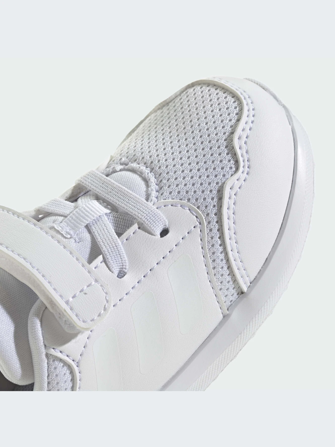 Кроссовки Adidas модель IE6011-KZ Кроссовки Adidas модель IE6011-KZ Фото