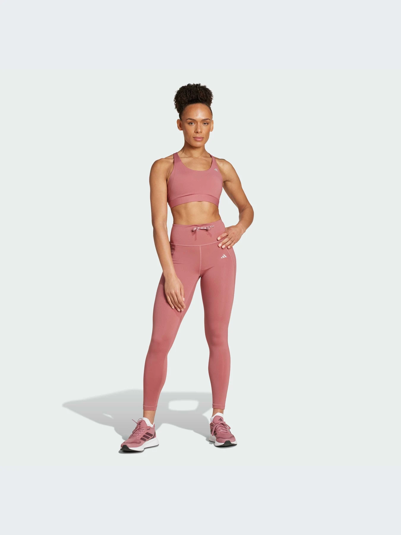 Брюки Adidas модель IX2875-KZ Брюки Adidas модель IX2875-KZ Фото
