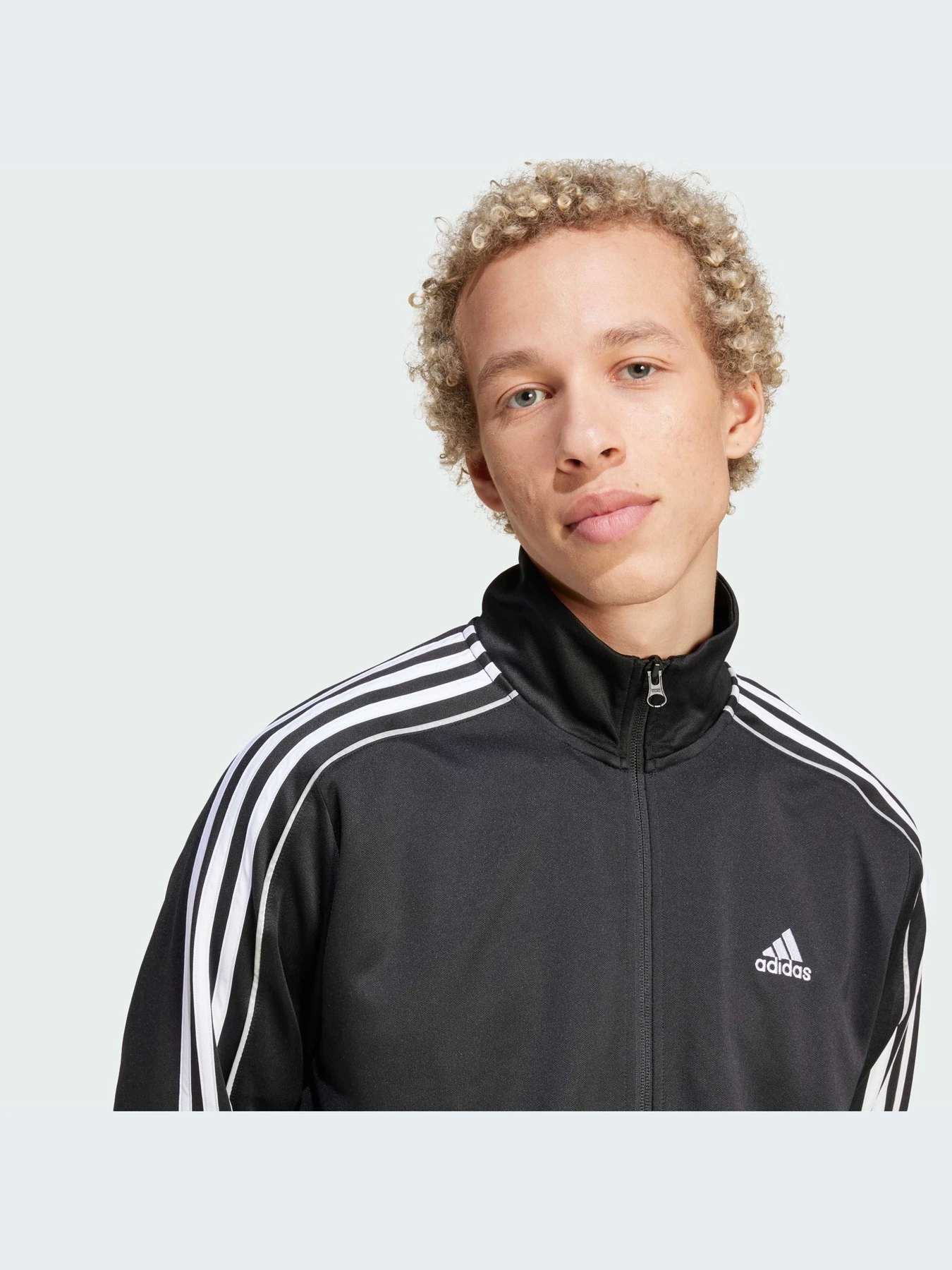 Костюмы Adidas 3 Stripes модель IX1277-KZ Костюмы Adidas 3 Stripes модель IX1277-KZ Фото