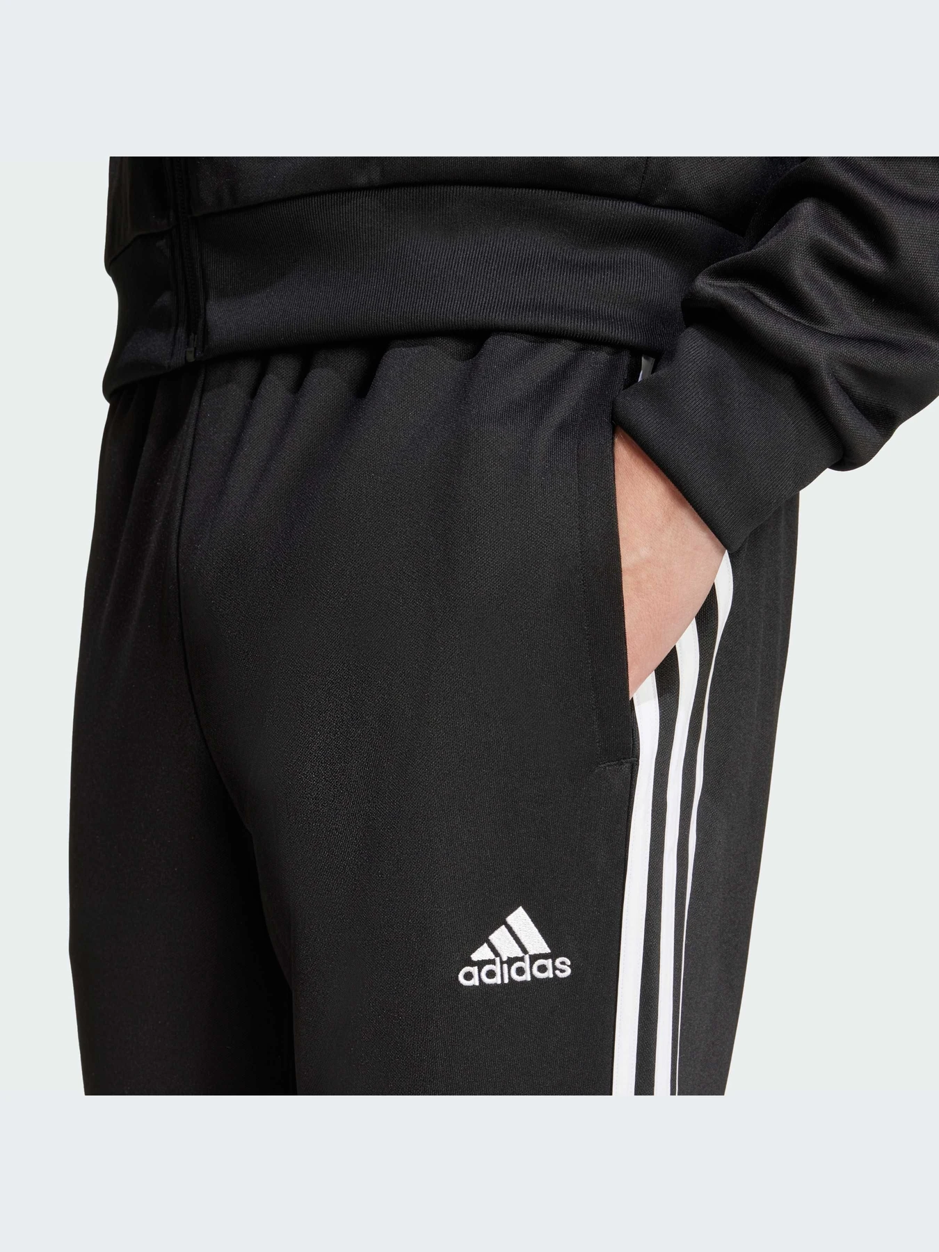 Костюмы Adidas 3 Stripes модель IX1277-KZ Костюмы Adidas 3 Stripes модель IX1277-KZ Фото